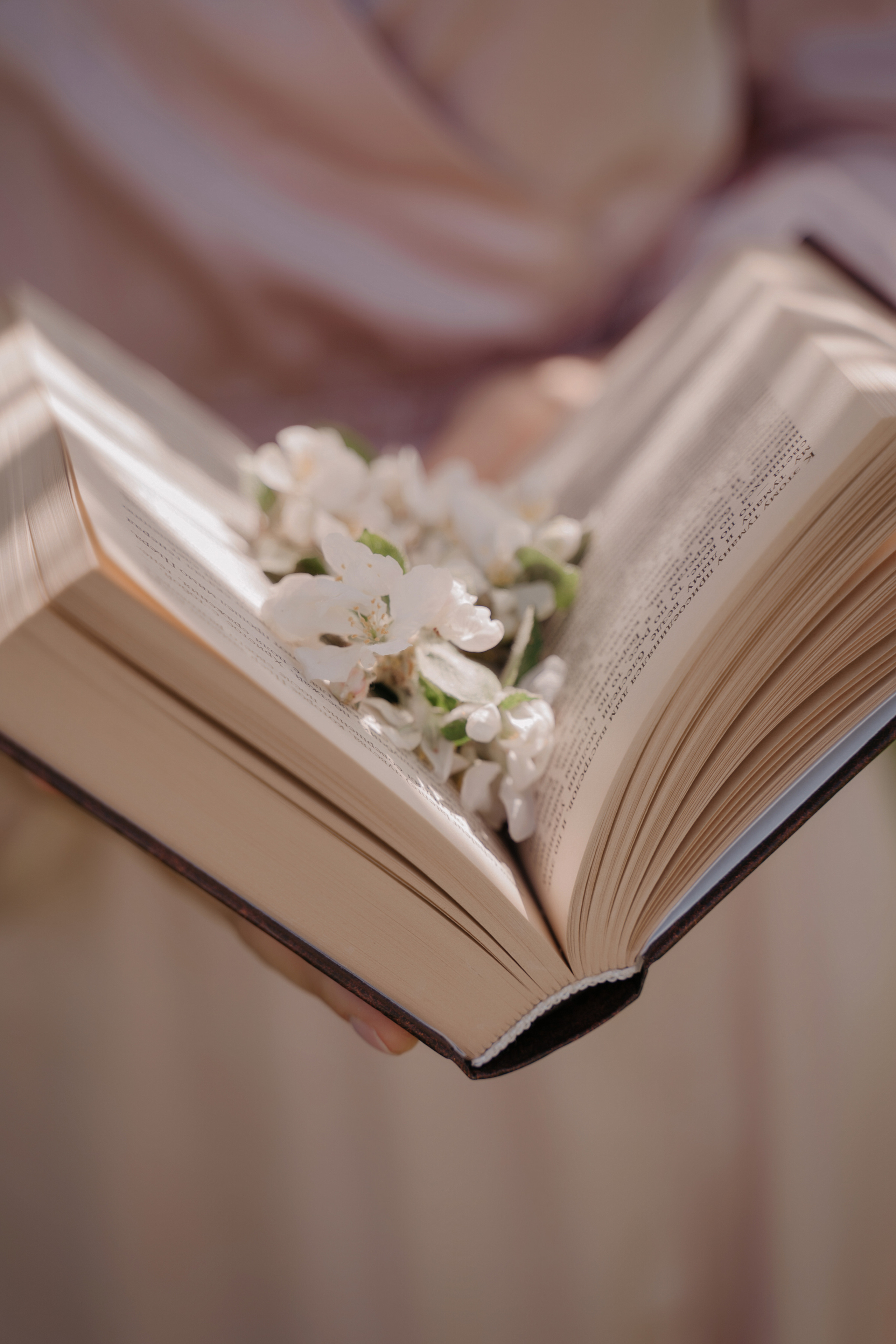 Фотосессия в яблонях