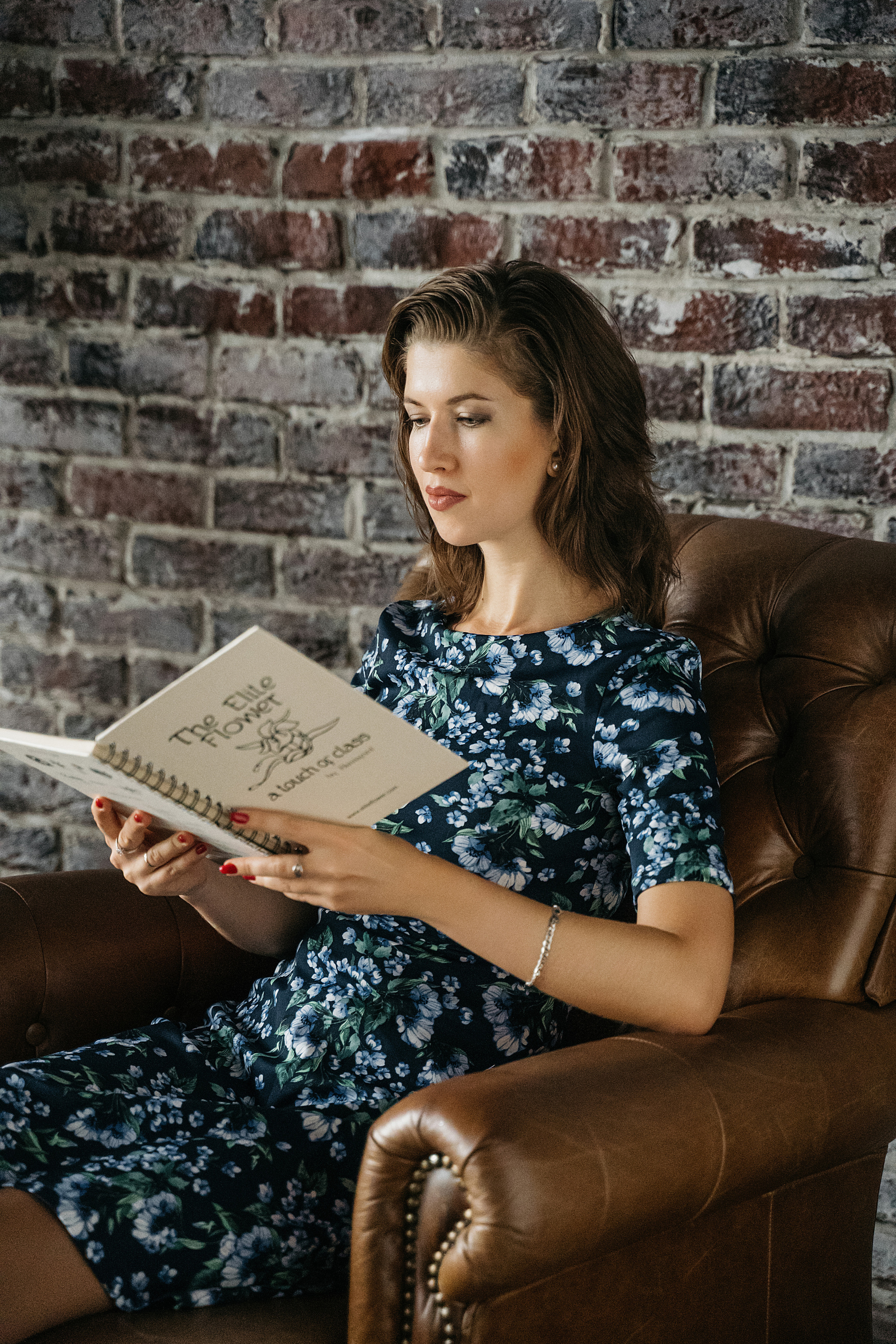 Индивидуальная фотосессия в студии для сайта. Свадебный фотограф