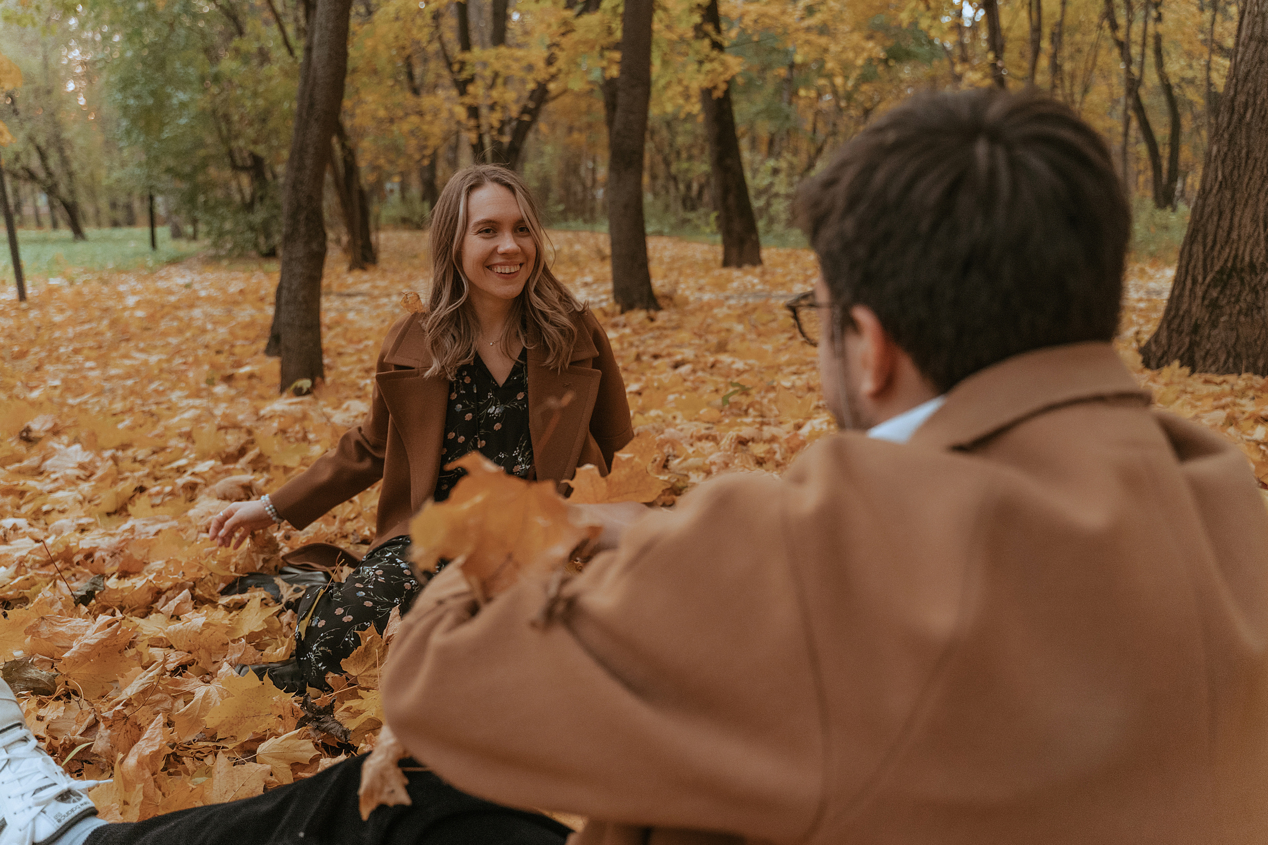 Love story прогулка в Сокольниках. Свадебный фотограф