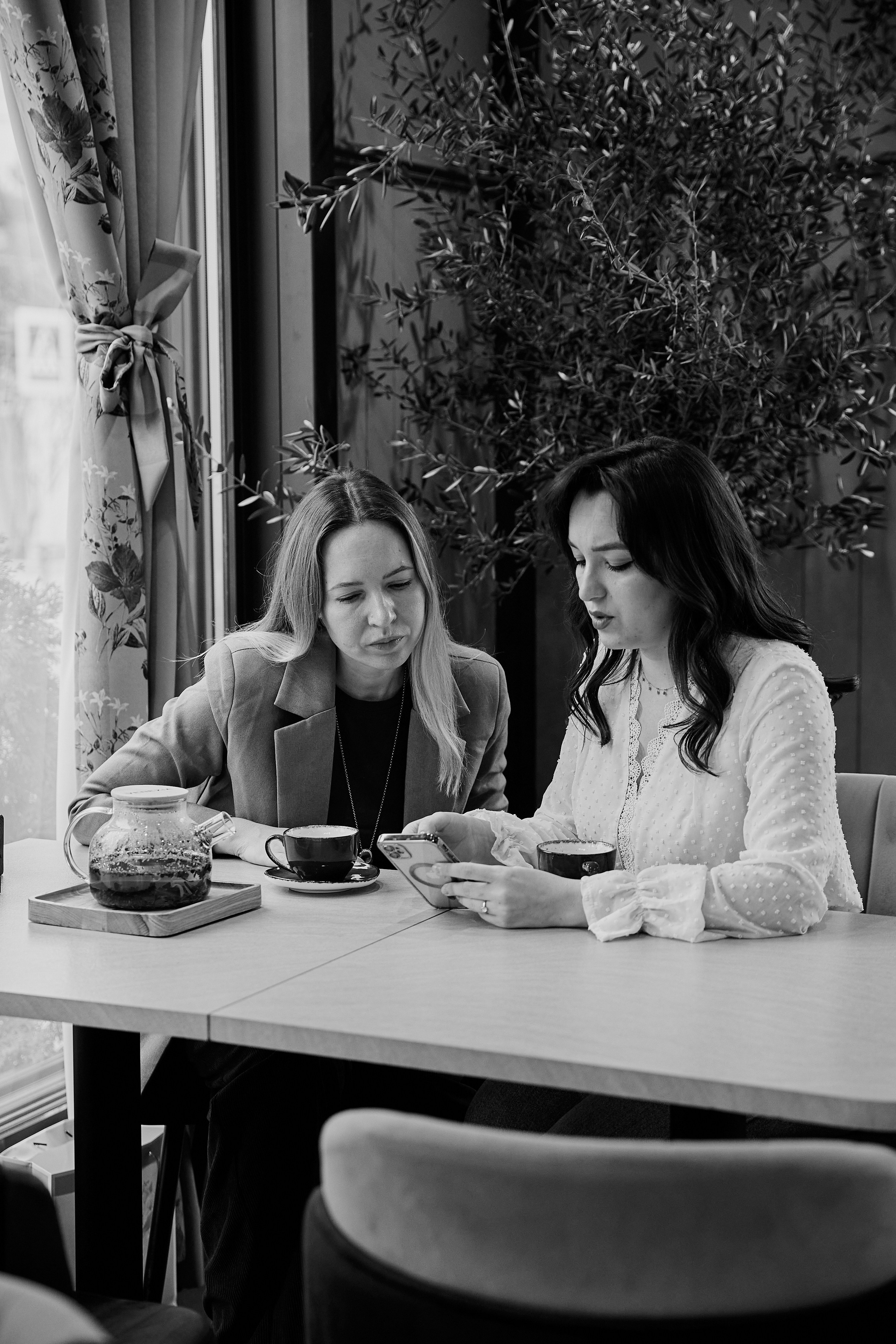 Черно-белая фотография для наполнения страницы