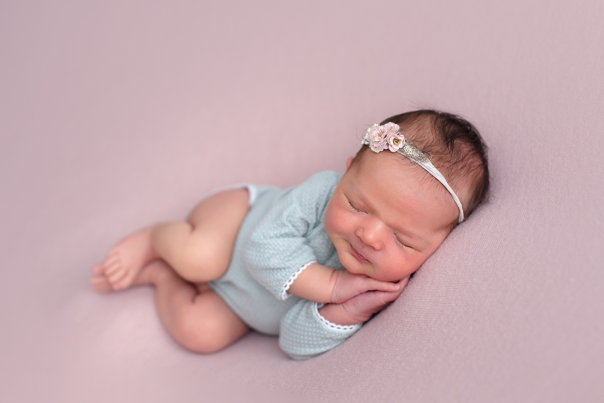 Новорожденные до 28 дней. Фотограф новорожденных в Тюмени