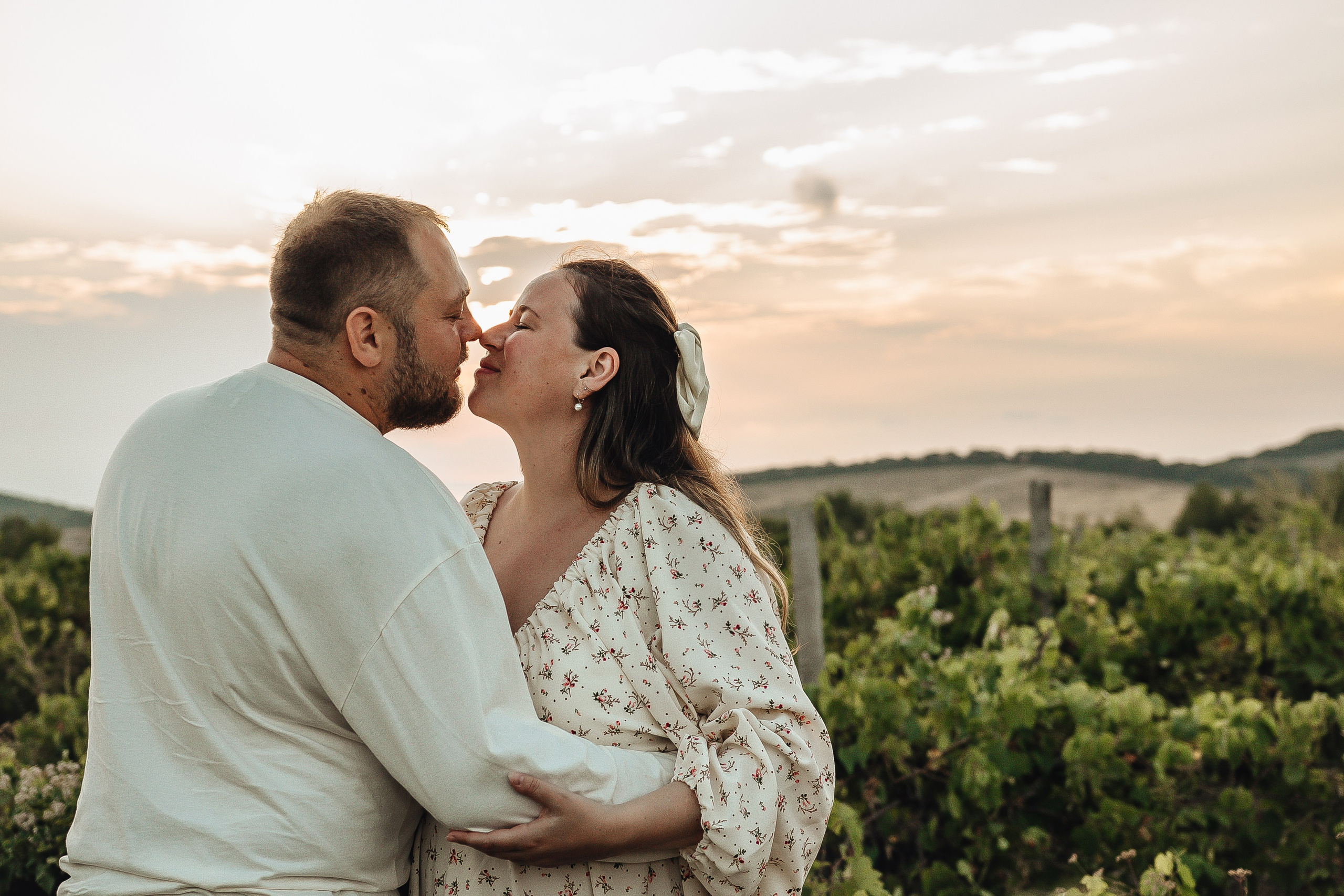 Антон и Мария — виноградная лоза Гай-Кодзора. Семейный фотограф Новороссийск, Анапа, Геленджик — Юлия Давыдова