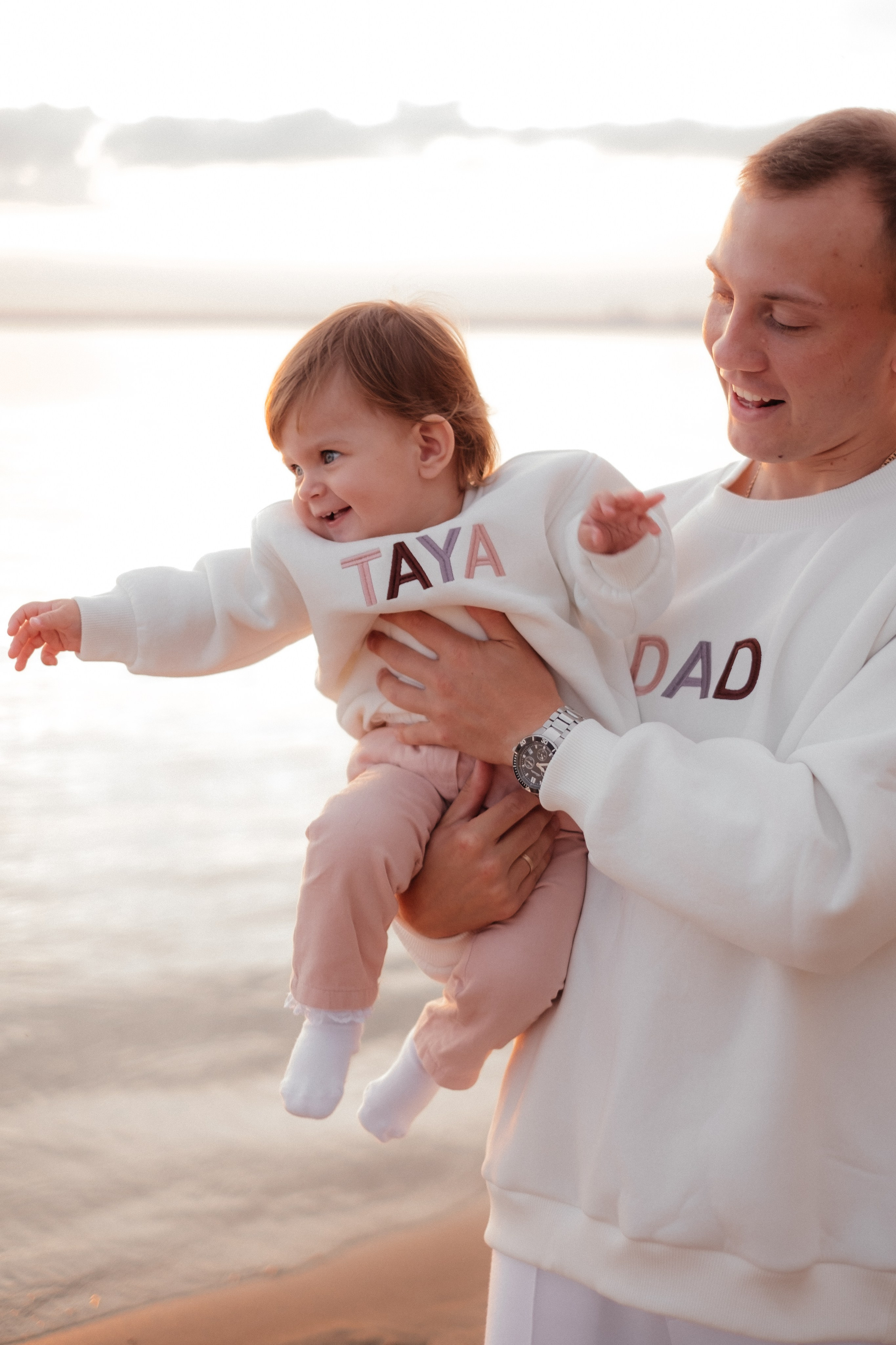 Алина, Ярослав и Тая на берегу. Фотограф в Новосибирске Диана Ильиных