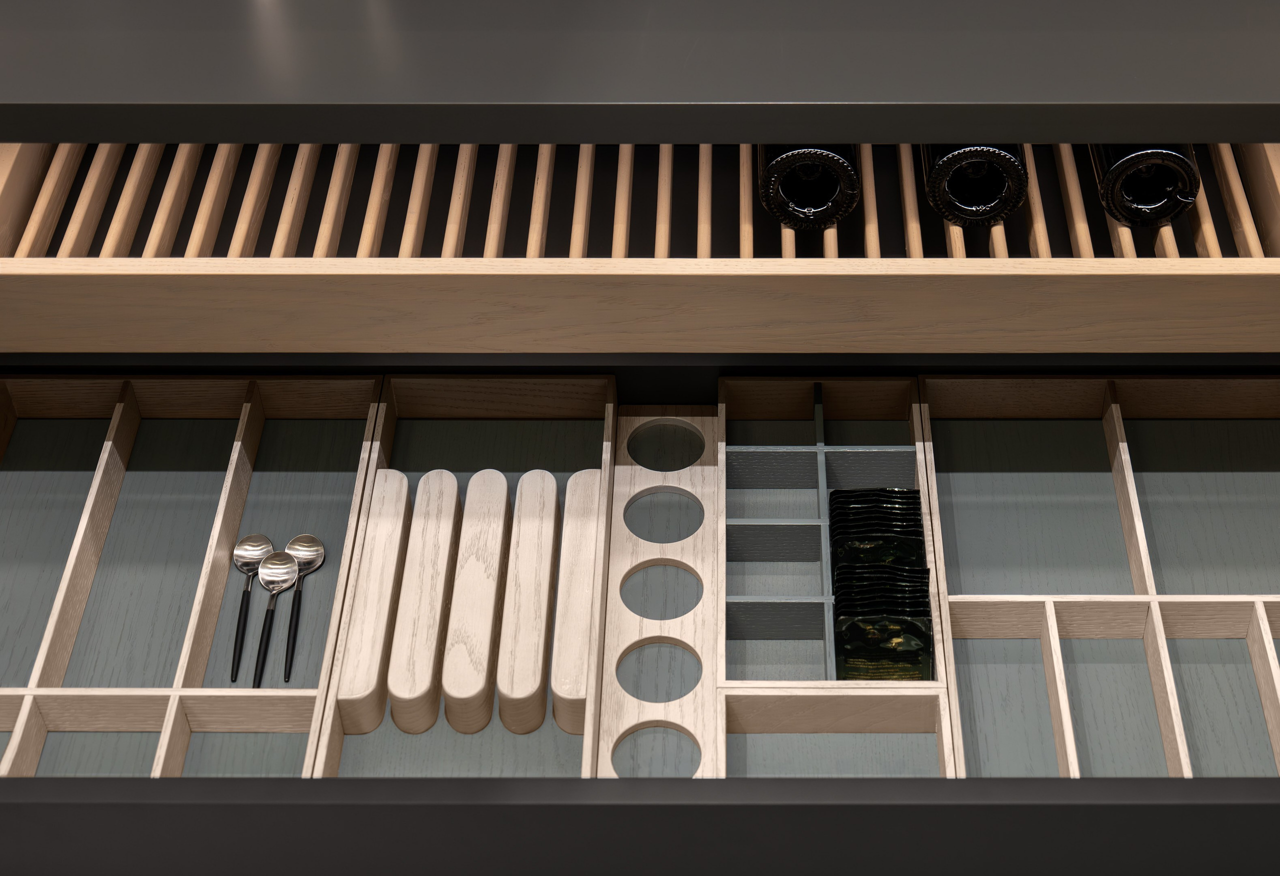 Фотосъемка салона мебели Деребас в ИЦ АРХИТЕКТОР, Екатеринбург. Интерьерный фотограф. Фотограф архитектуры