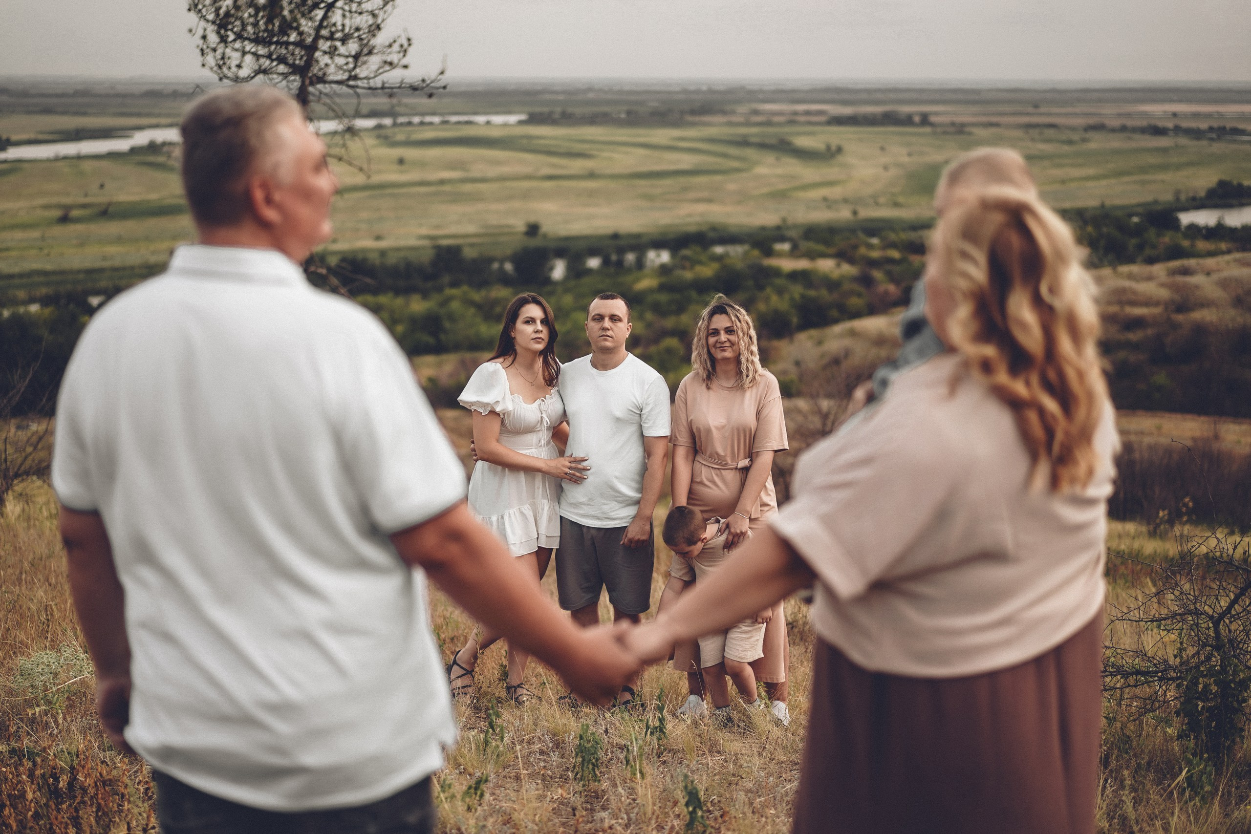 Фотосессия на природе. Свадебный фотограф в Ростове-на-Дону. Таинство Крещения и Венчания, семейные фотосессии. Алёна Чёботова