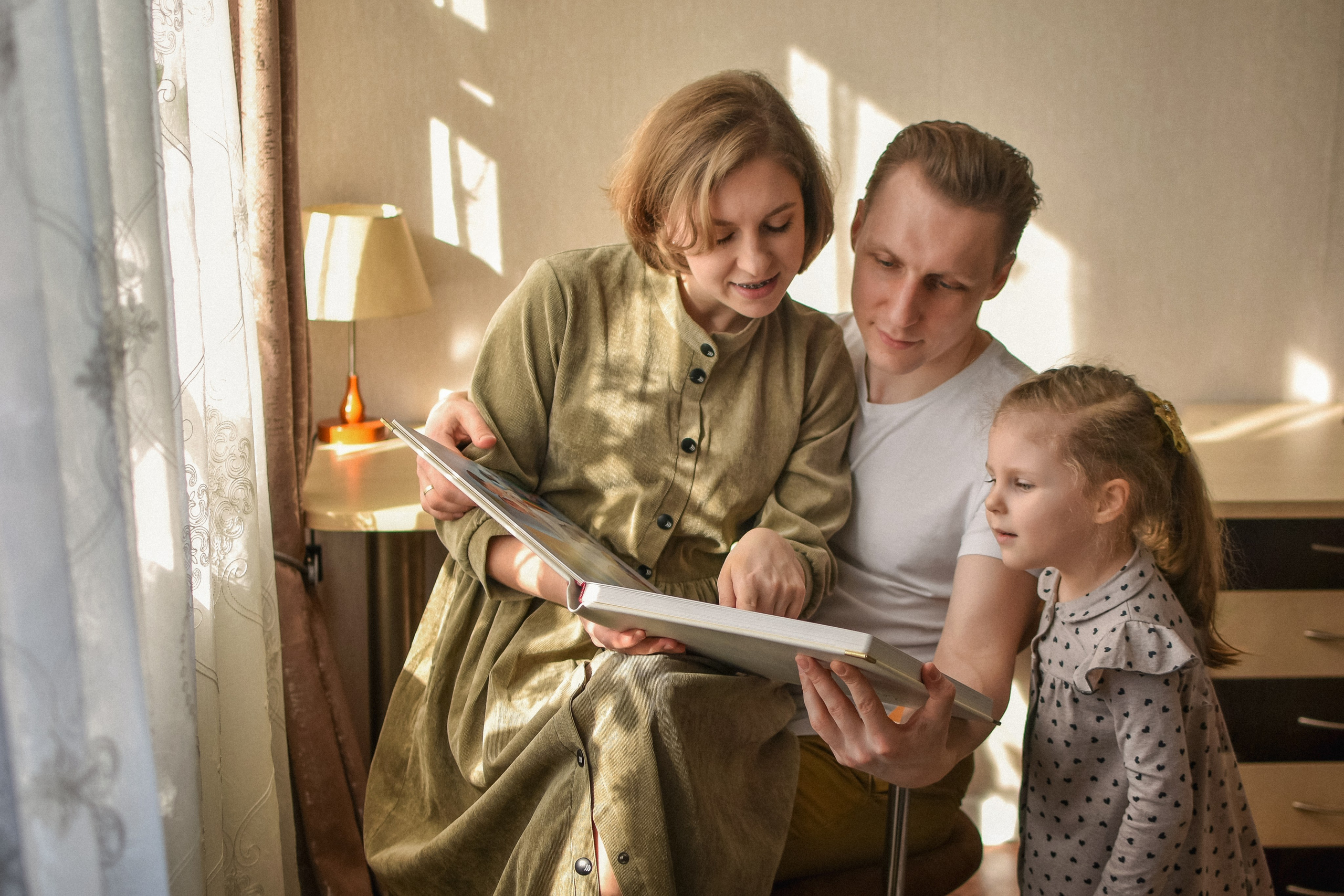 Шарлотка по-семейному: рецепты, улыбки и любовь. Фотограф Мария Бесштанькина