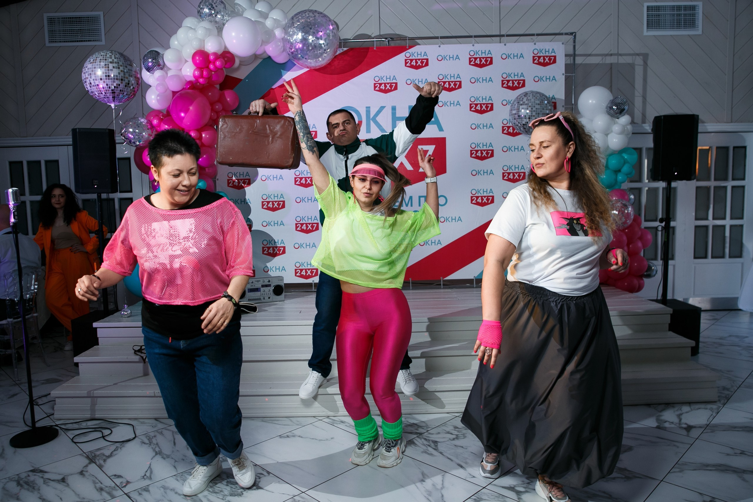 Корпоратив компании Окна 24/7. Свадебный ведущий в Москве Саксофон на свадьбу