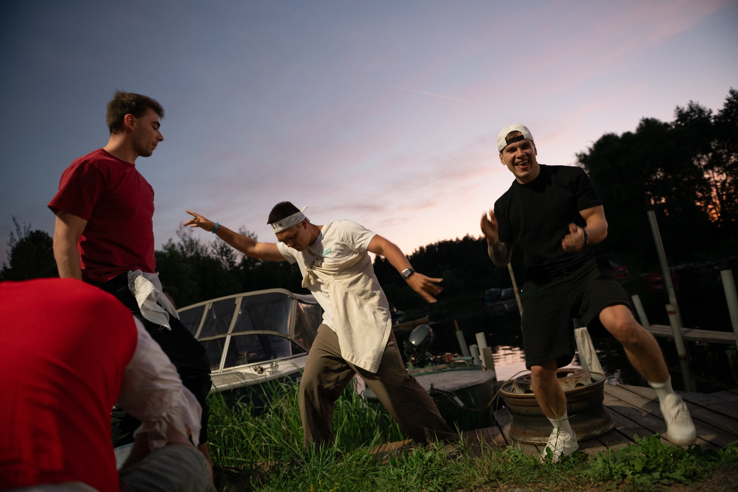 Лагерь пиратов для взрослых на острове на Волге. Фотограф Сергей Красильников