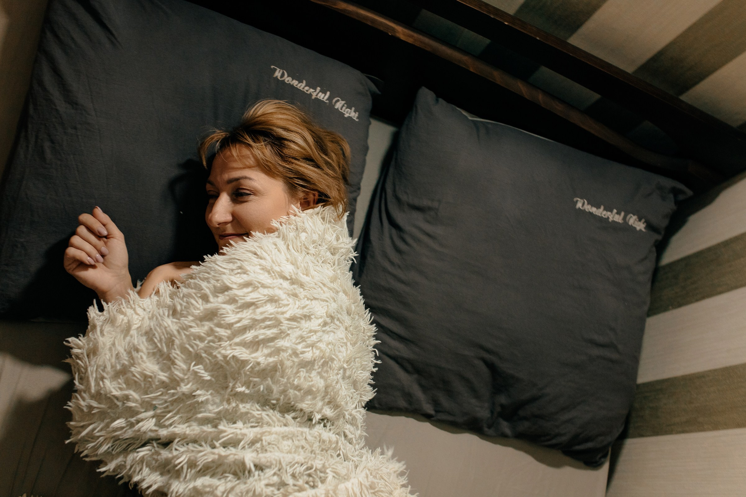 Домашний лайфстайл (утро). Ирина. Июнь 2025. Фотограф Пермь. Свадьбы. Семья и дети, школа, д. сад. Фотокниги