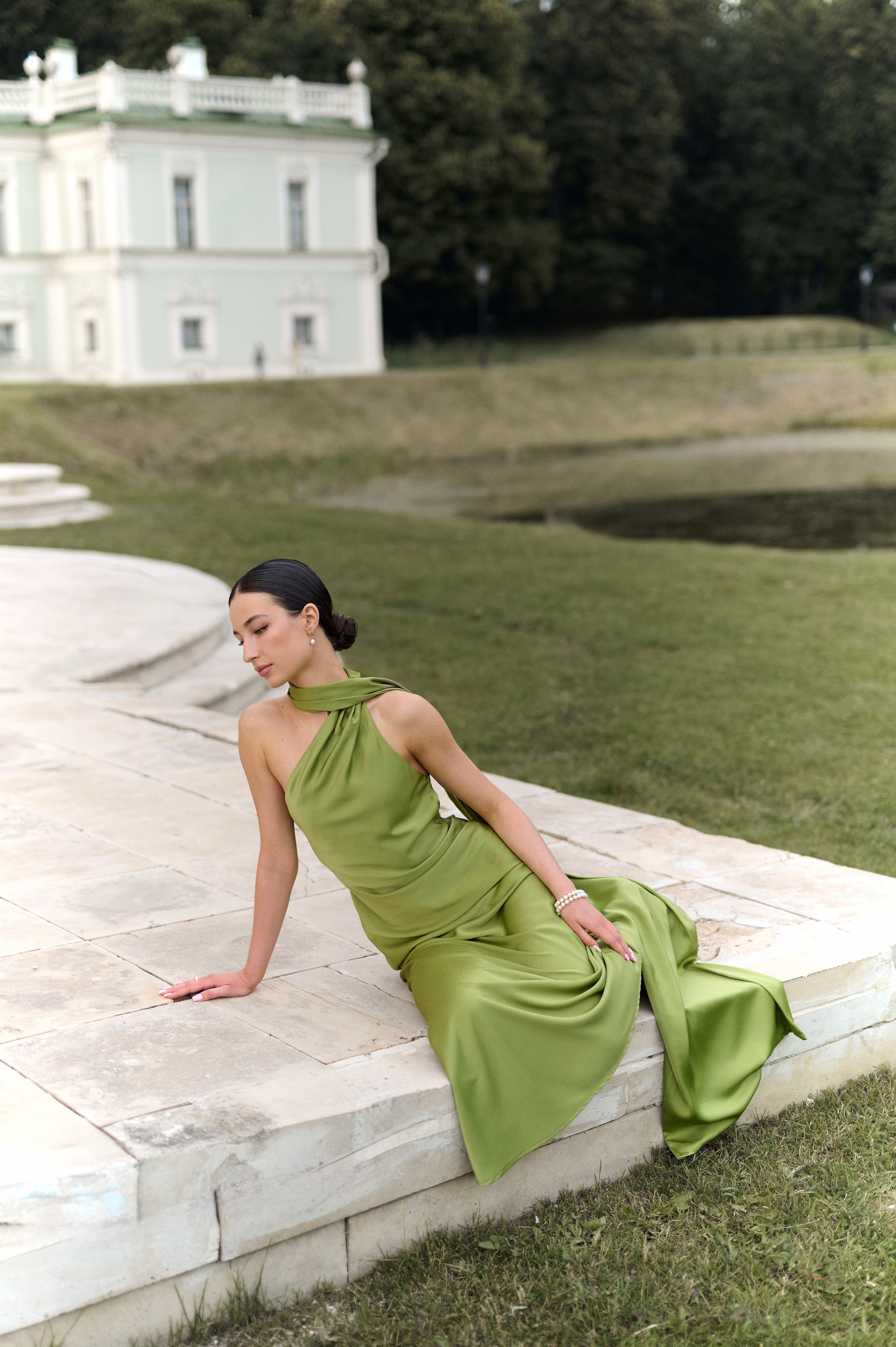 Индивидуальная женская фотосессия с искусственным светом