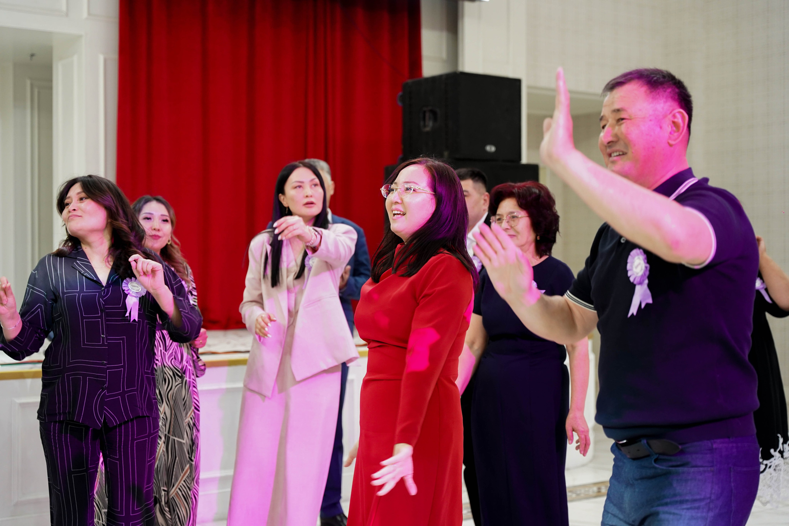 Dana uzatu. Фотограф Ернар Ержанов