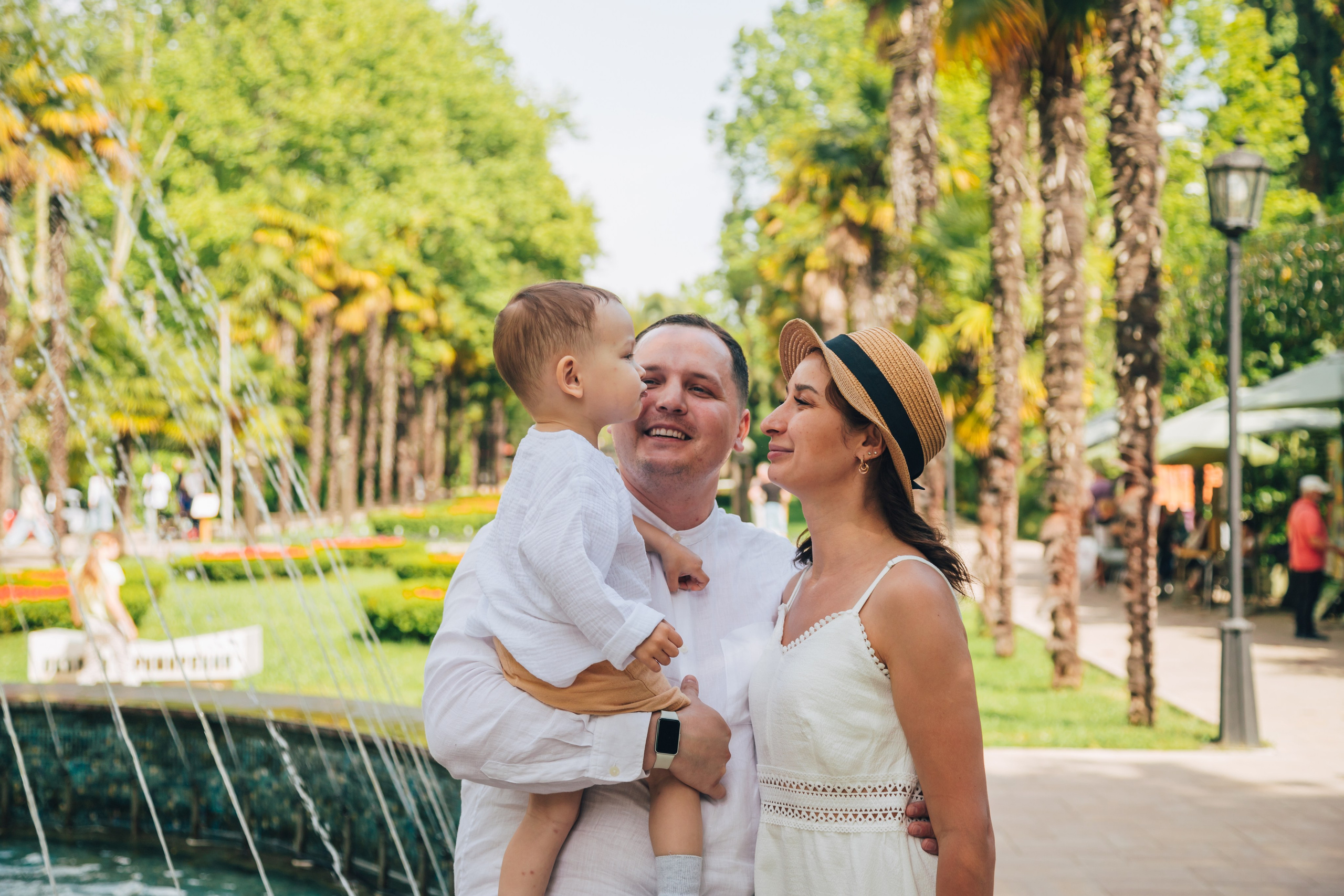 Дима, Ляйсан и Миша на Ривьере (Май 2025 г.). Фотограф Сочи, Адлер, Красная Поляна — Вероника Радченко