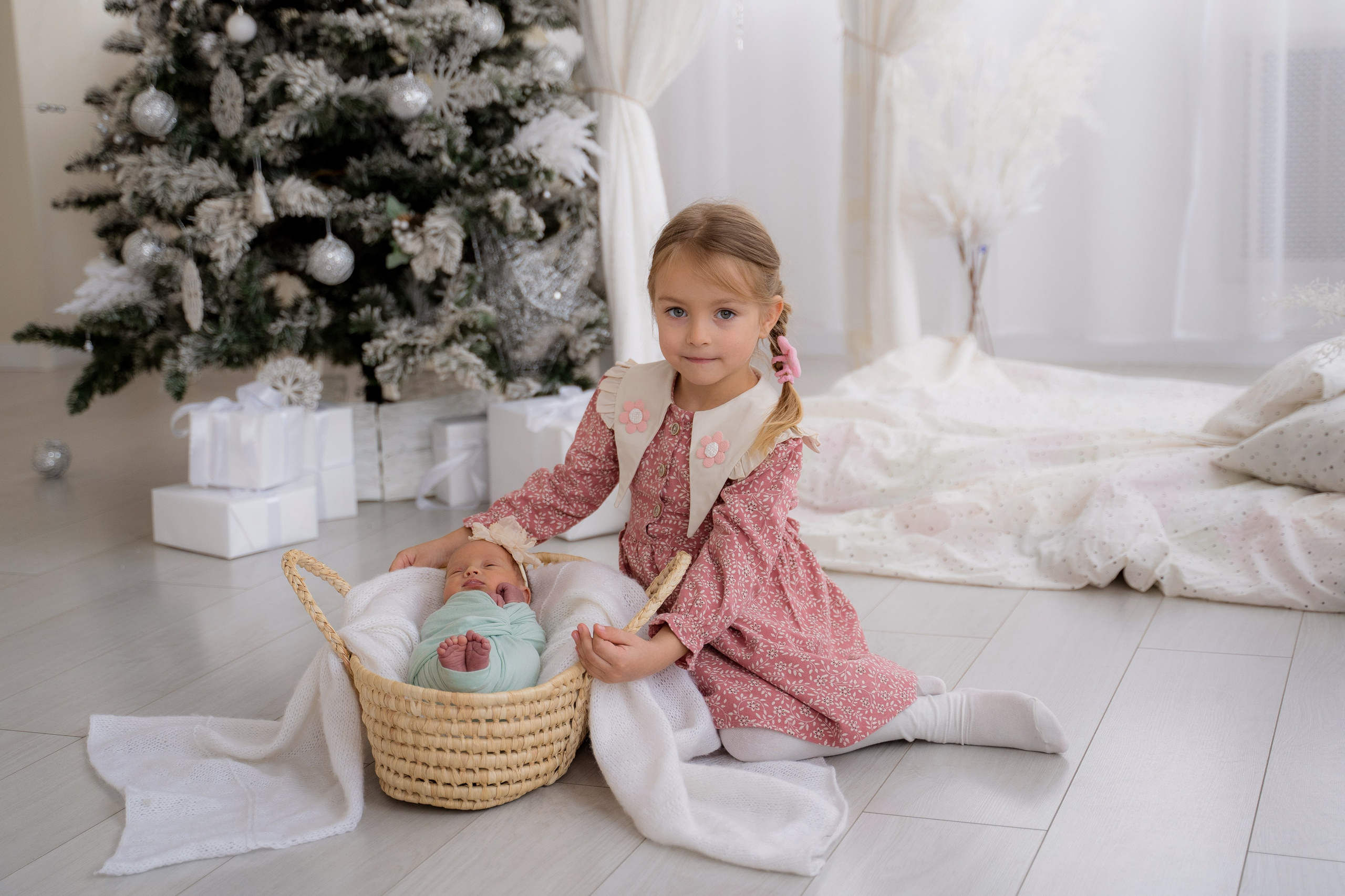 Ньюборн стандарт. Фотостудия Малина в городе Улан-Удэ. Фотограф Ирина Жарникова