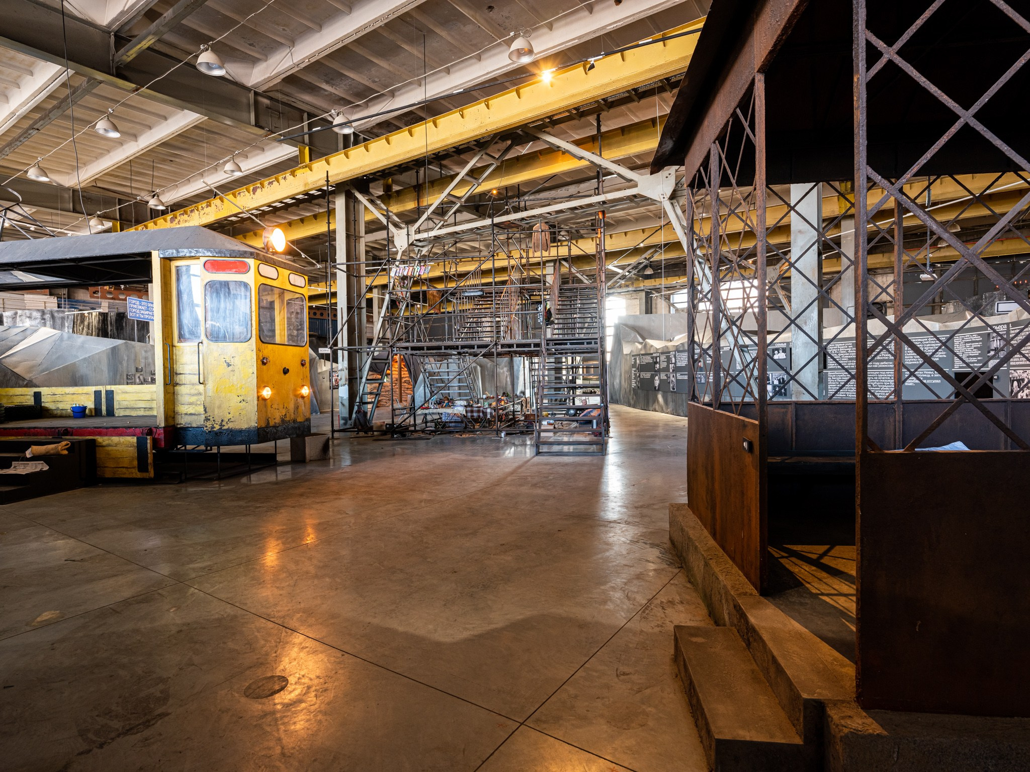 Выставка-путешествие «Балабанов» Севкабельпорт (СПБ) Planet9 2023. Фотограф Василий Буланов