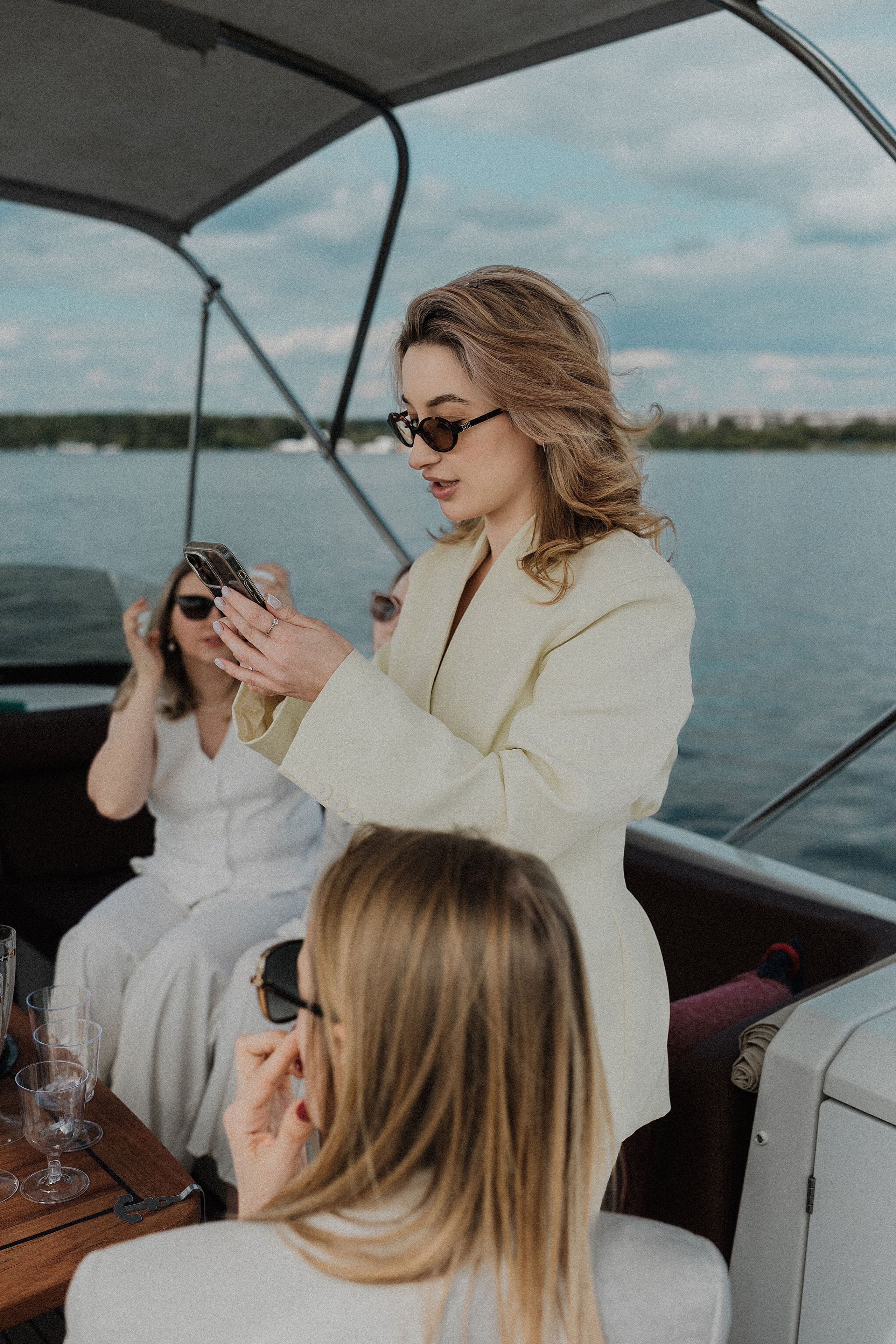 Девичник на яхте. Фотограф в Москве Ангелина Ким