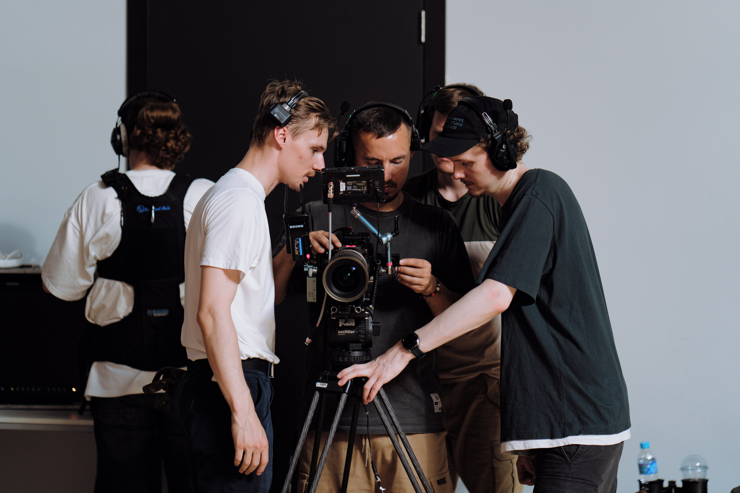 Женя Медведева / Уроки истории. Творческий и репортажный фотограф в Москве Клим Долгов