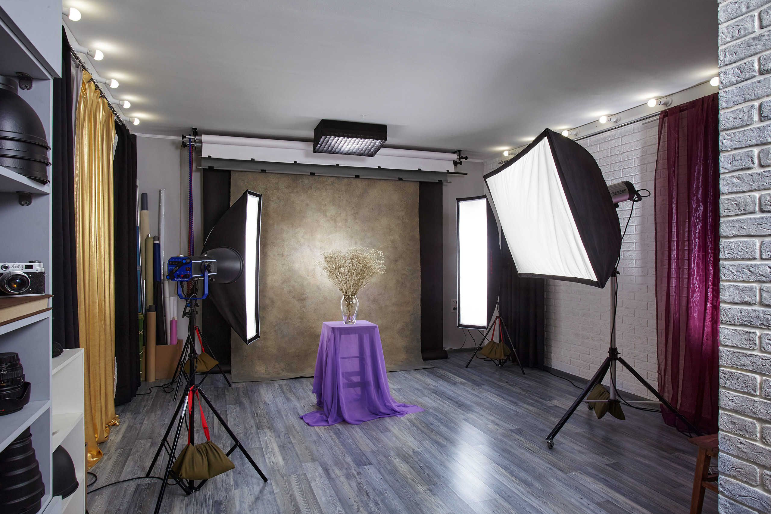 О студии. Портретный и предметный студийный фотограф в Москве  Вадим Попов