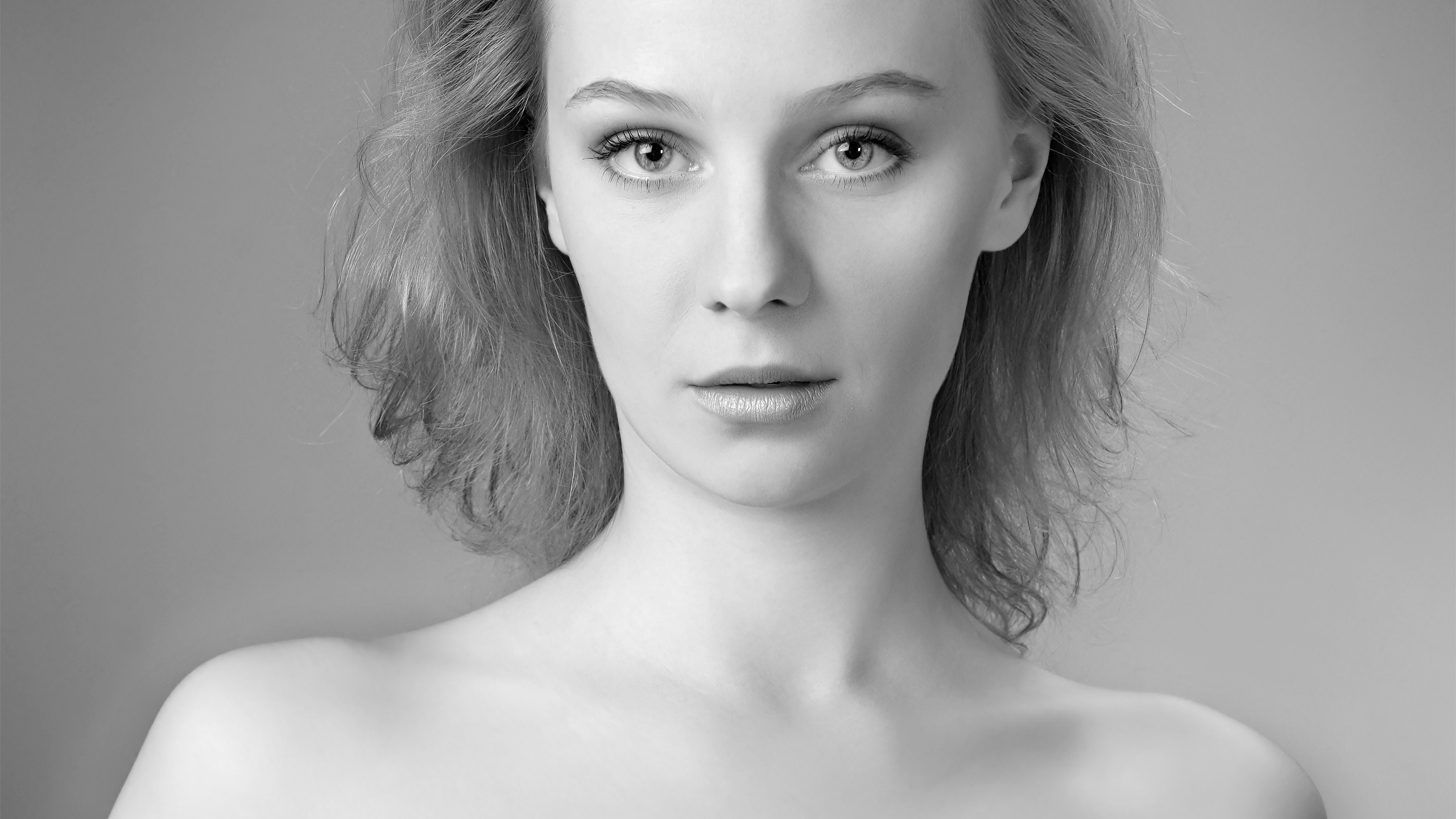 Портрет женский. Портретный и предметный студийный фотограф в Москве  Вадим Попов