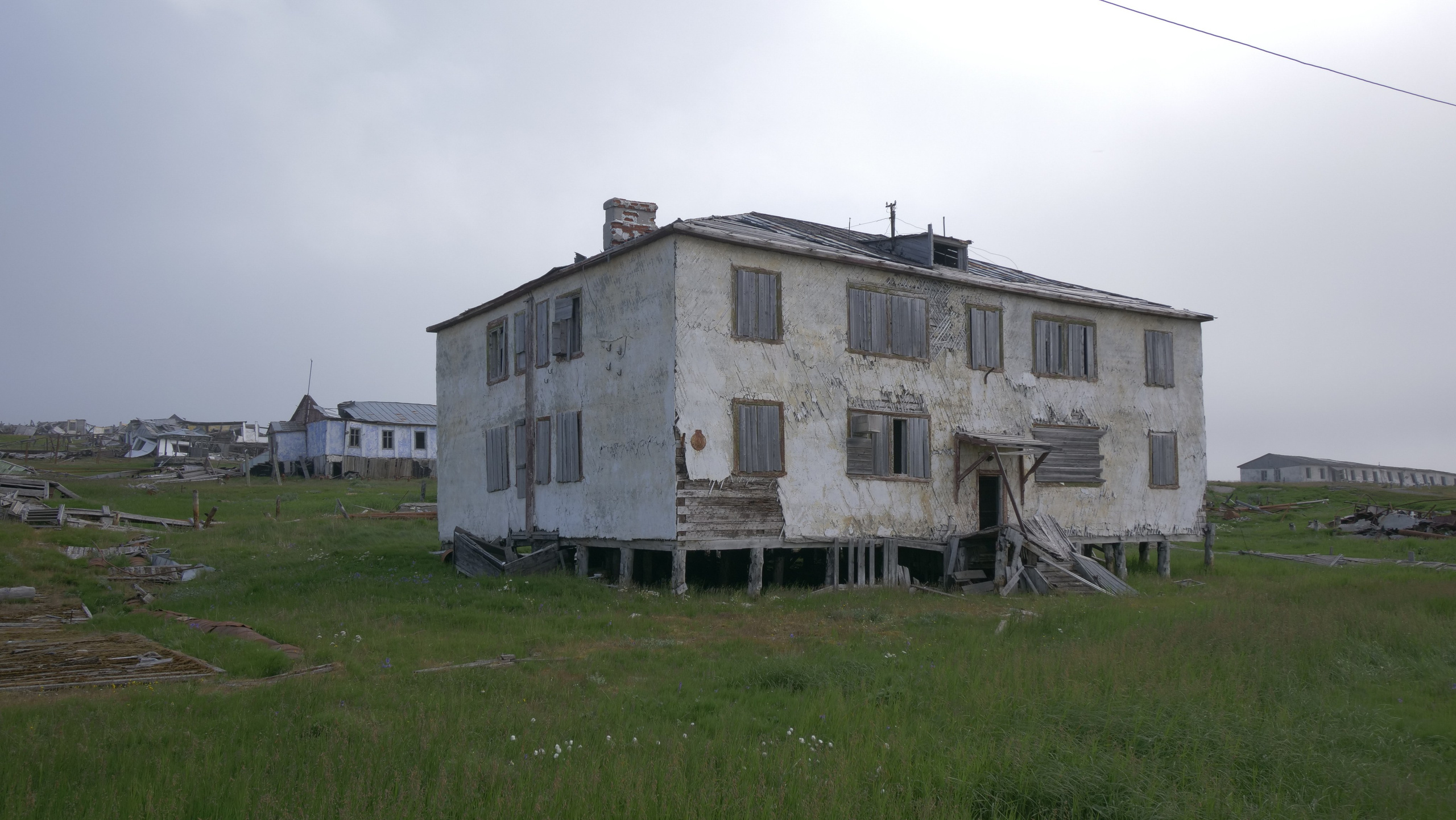 Амдерма — наука (2020 г.). Фотоальбом показывающий увлекательный мир авиации и мир медведей Андрея Иванова