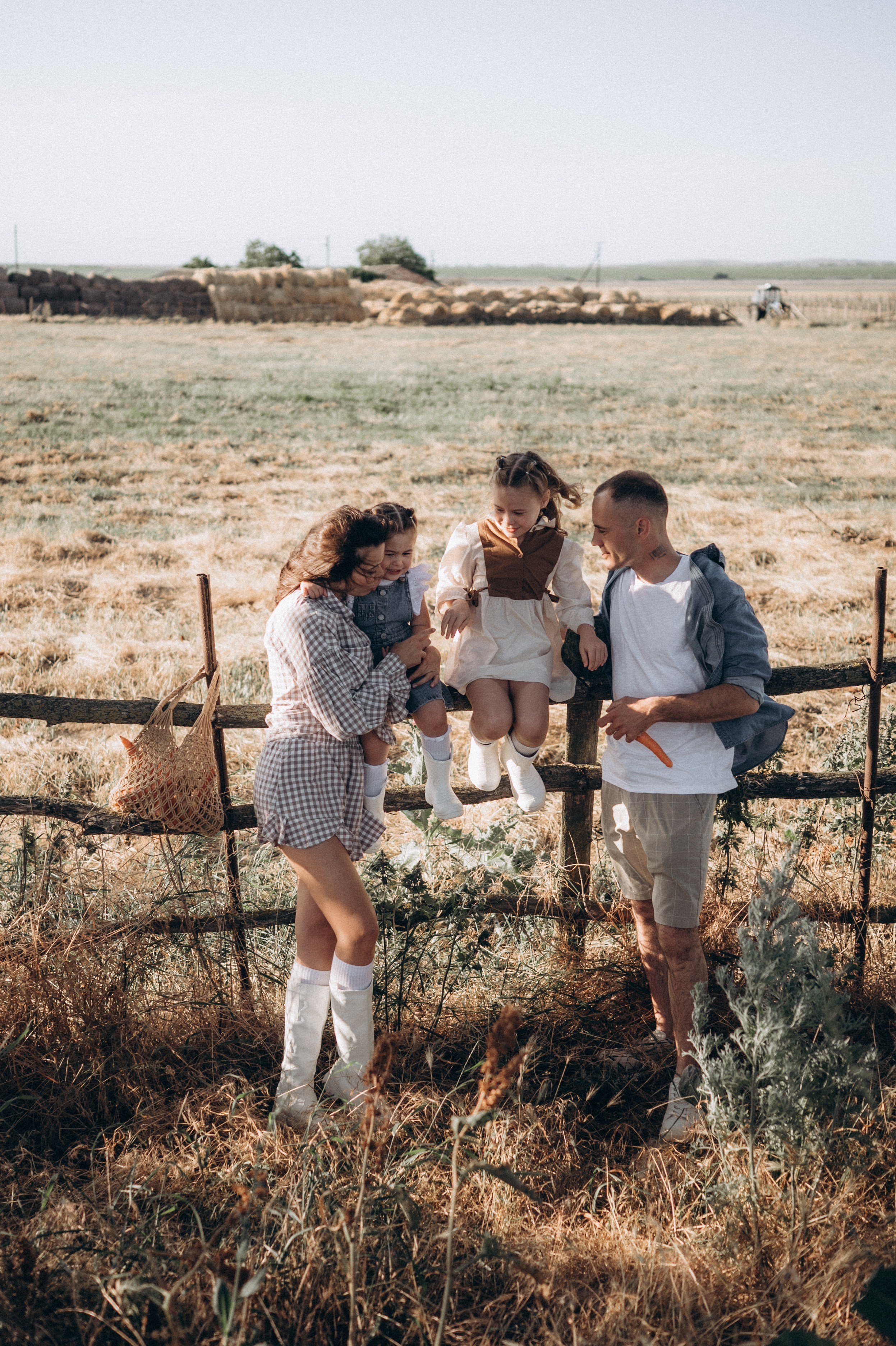 Артур, Алина, Алиса и Афина. Фотограф Горбенко Анна
