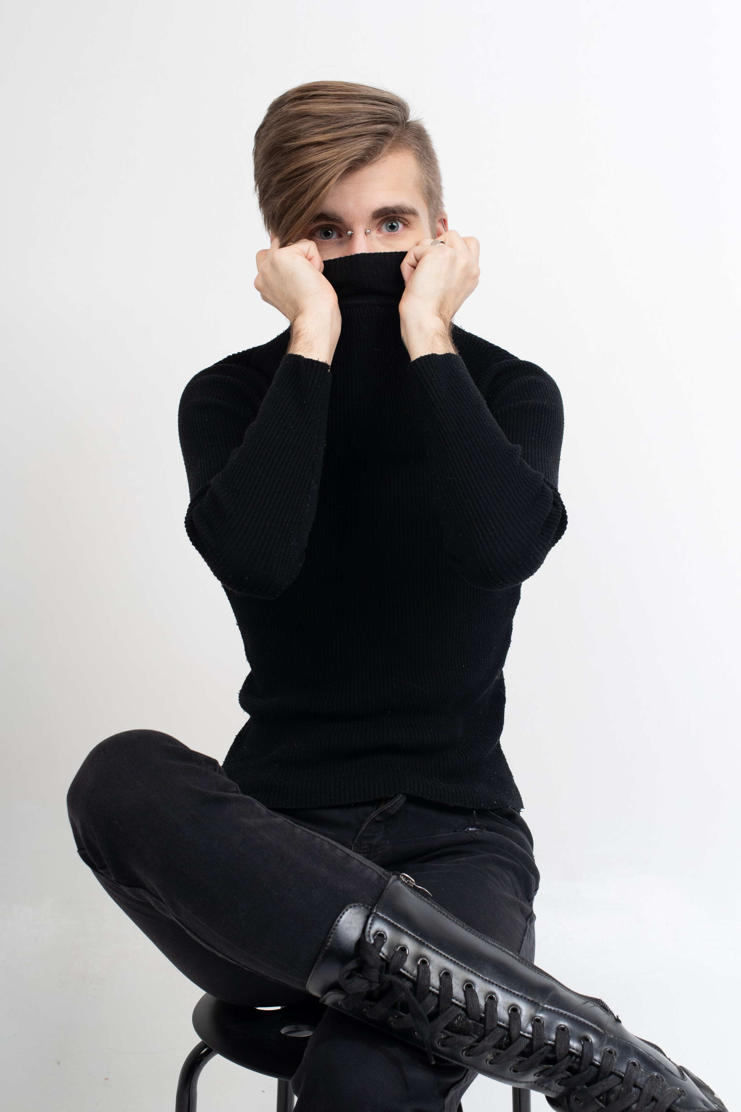 Мужской портрет в студии. Фотограф Санкт-Петербург Всеволожск Мария Наскидашвили