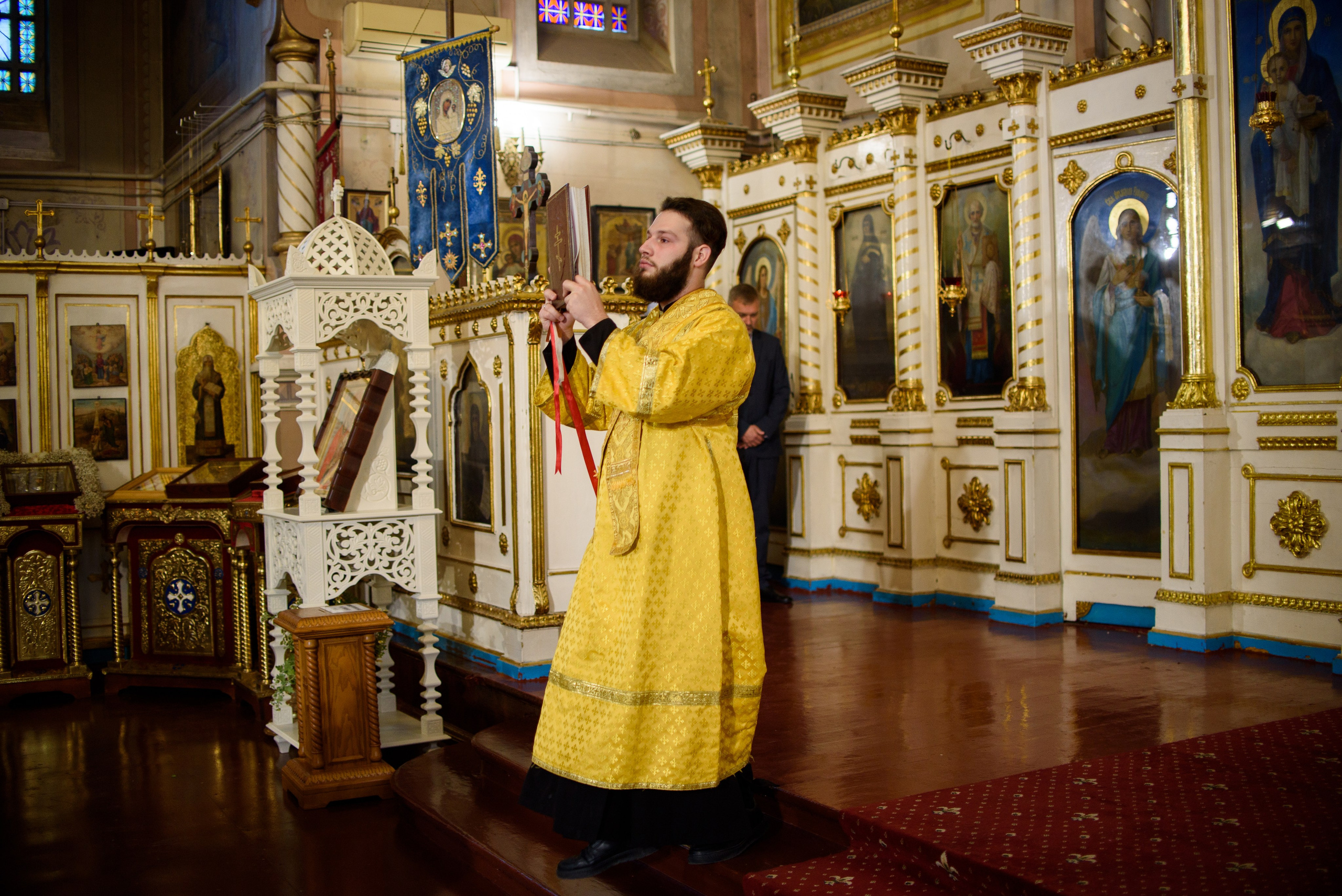 Воскресная литургия 29.10.2023. Семейный и свадебный фотограф в Феодосии и Коктебеле