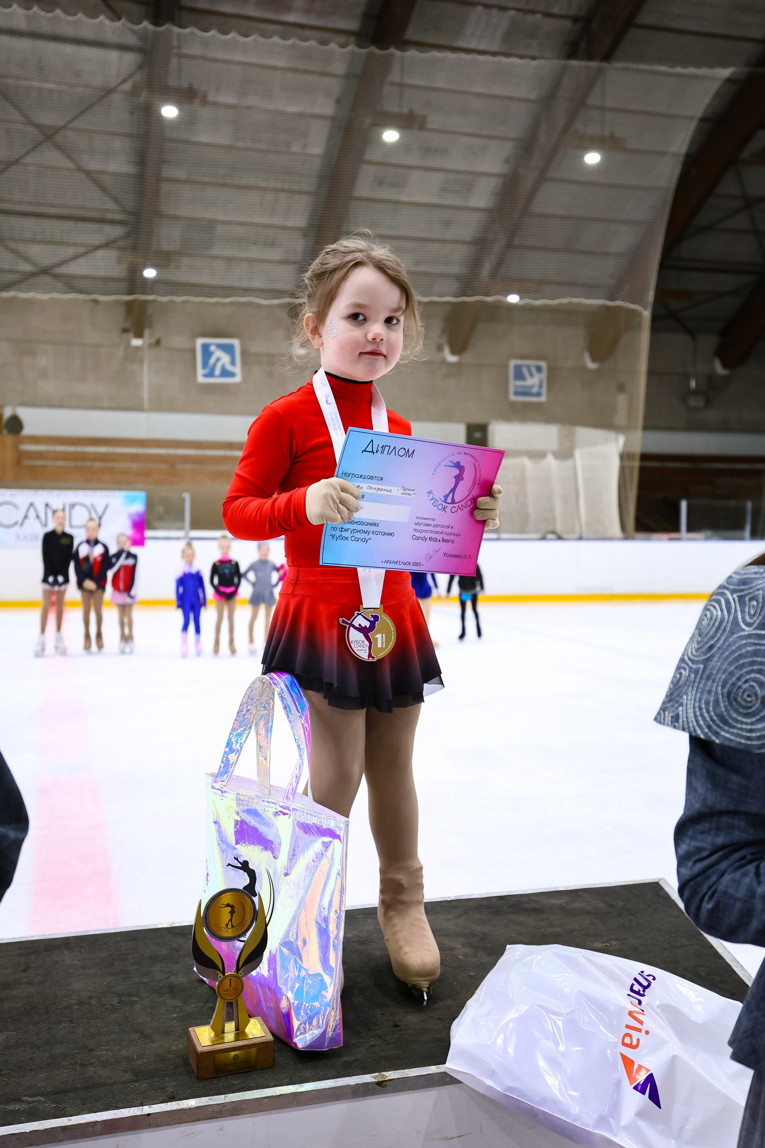 КУБОК CANDY 2025 В АРХАНГЕЛЬСКЕ НАГРАЖДЕНИЕ. ФК Фотограф в Санкт-Петербурге Наталья Понарина