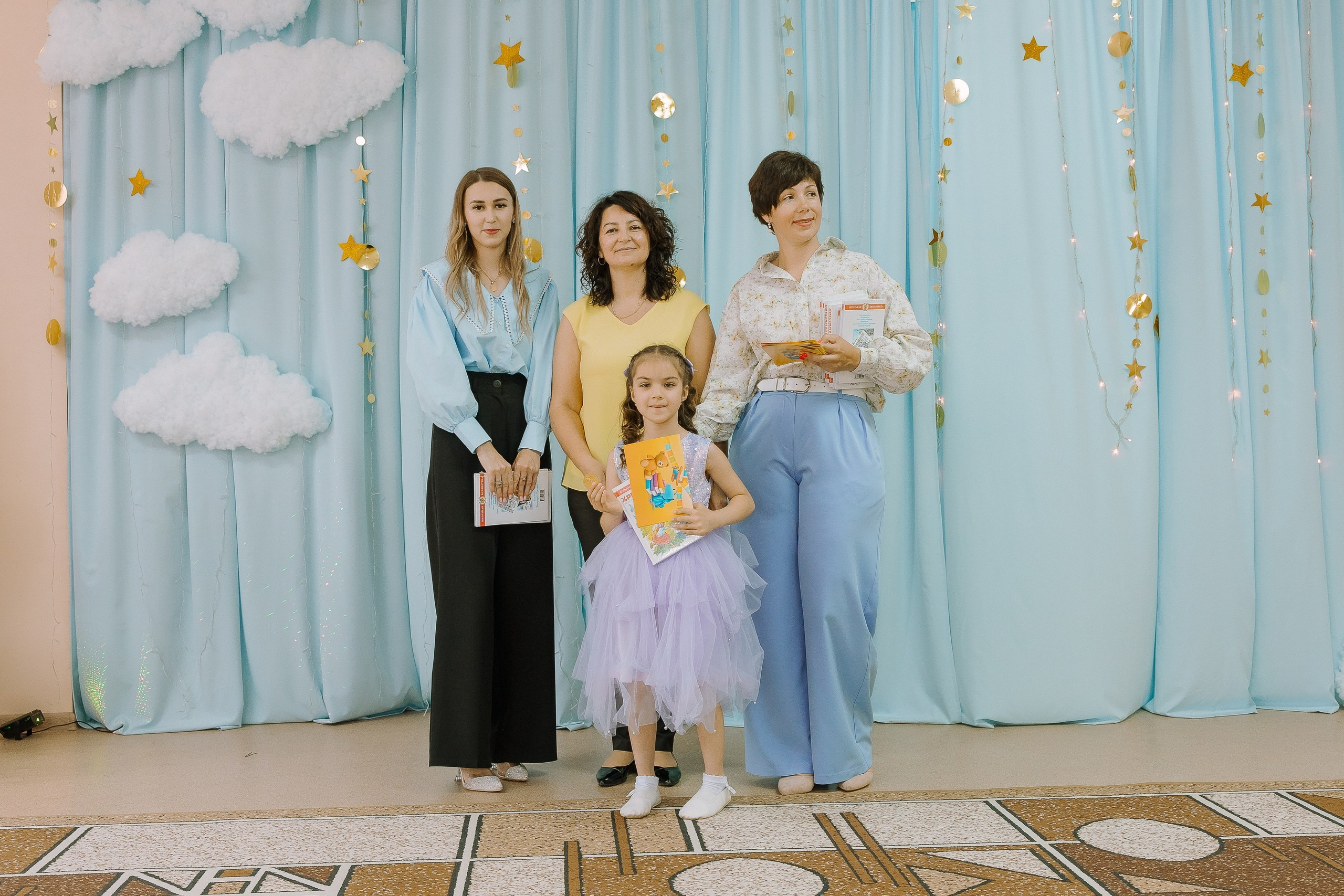 Выпускной в ДС -29. Выпускные альбомы Натальи Бутко: Новороссийск, Анапа, Геленджик