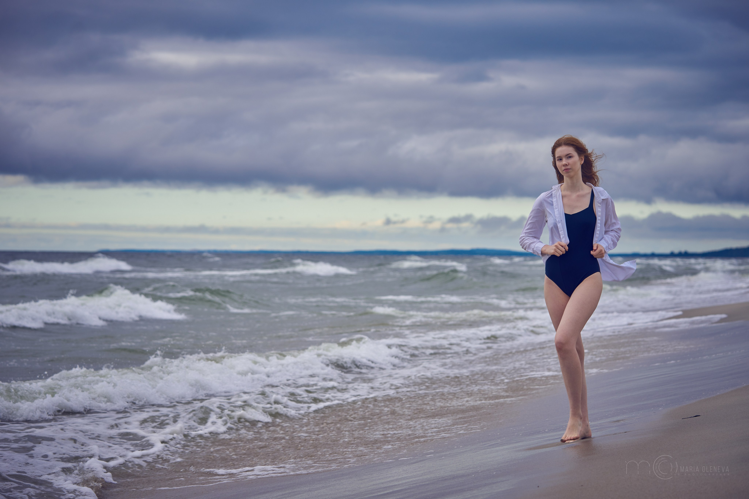 Полина и море. Фотограф Мария Оленева