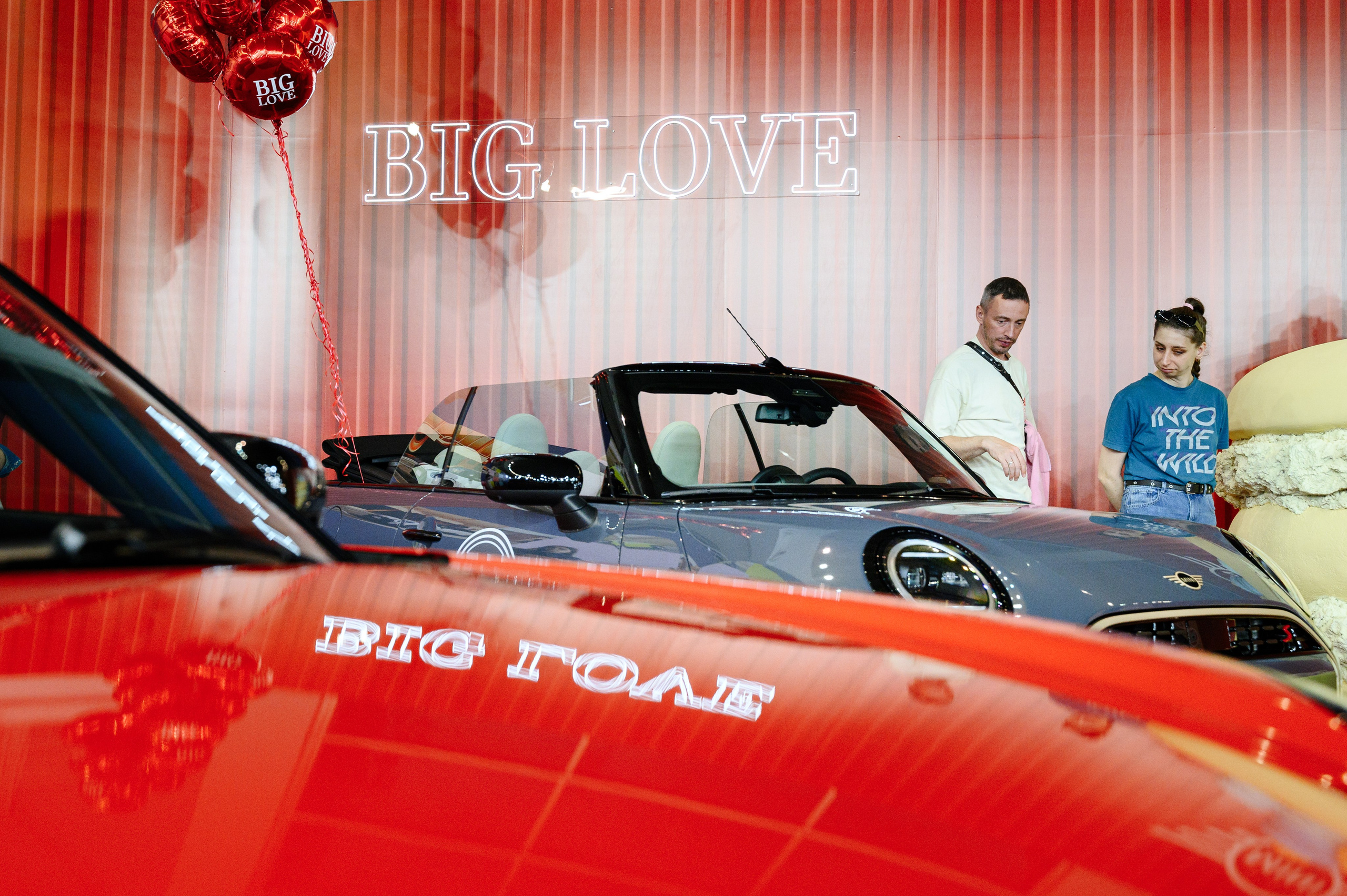 56-й Международный автосалон в Белграде. Елена Чеснокова спортивный фотограф во Владимире и Белграде