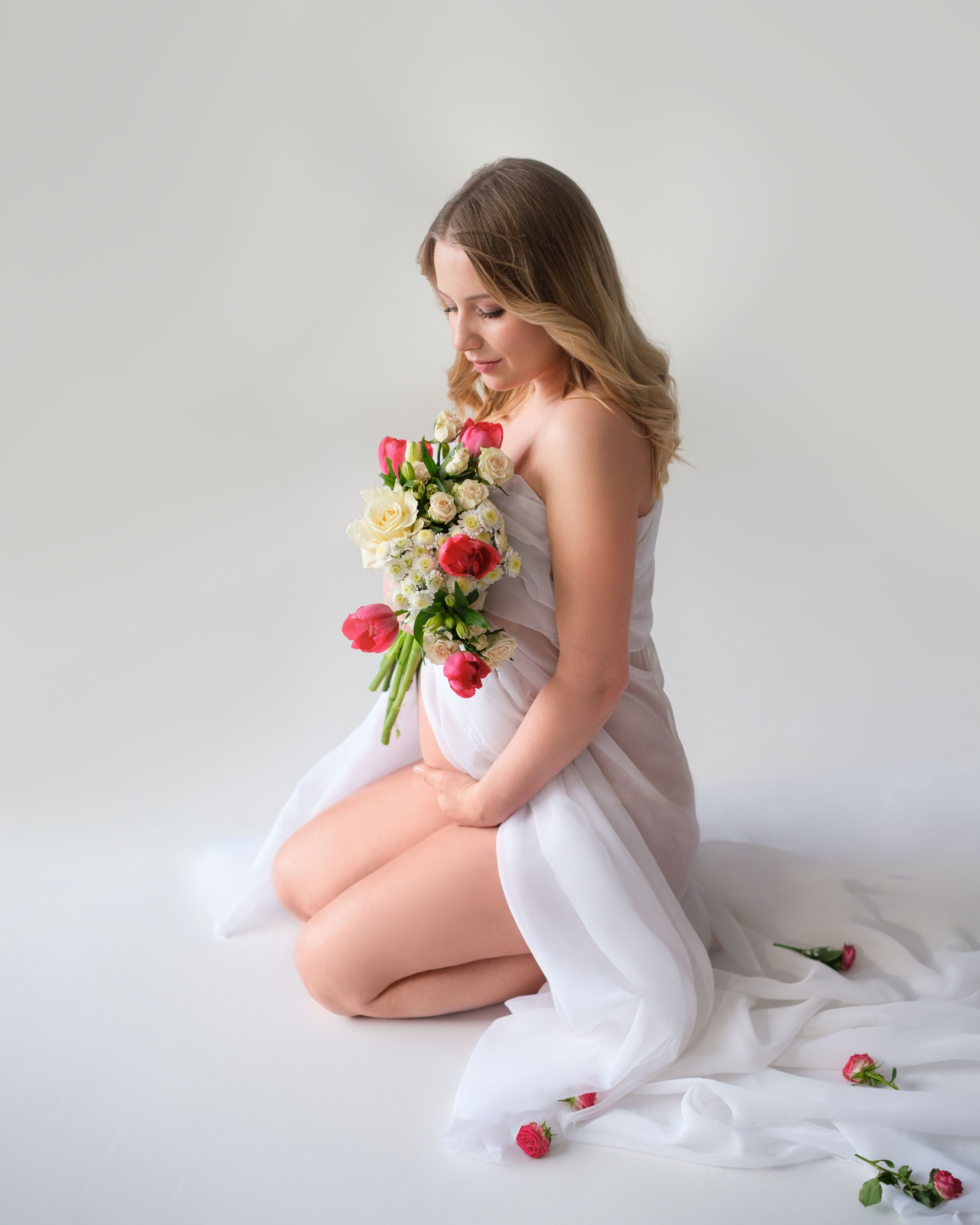 Беременность. Студия. Фотограф беременности Демочкина Елена