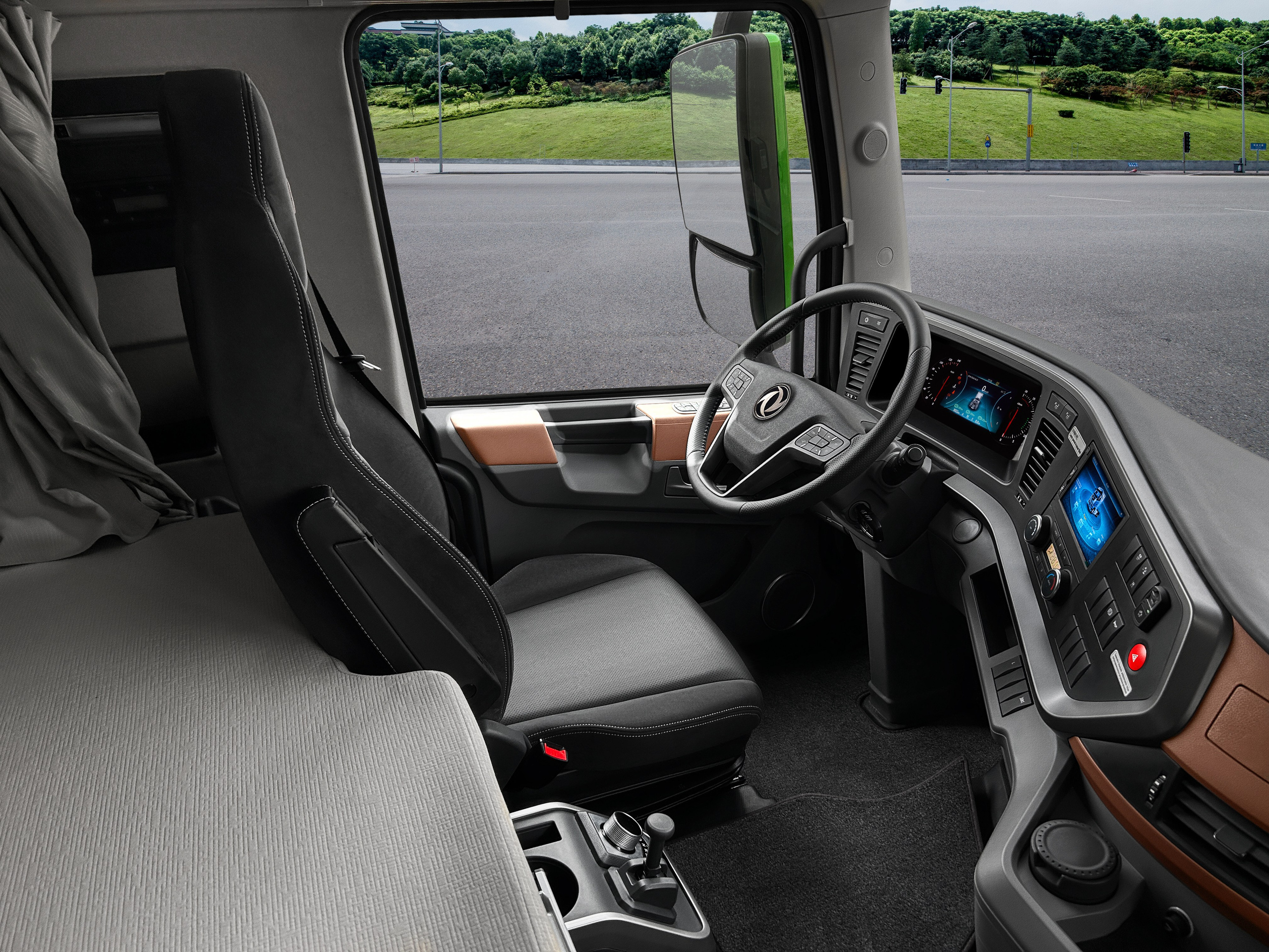 Ретушь фотографий для автосалона «Dongfeng». Интерьерный фотограф и ретушер в Красноярске Денис Антропов