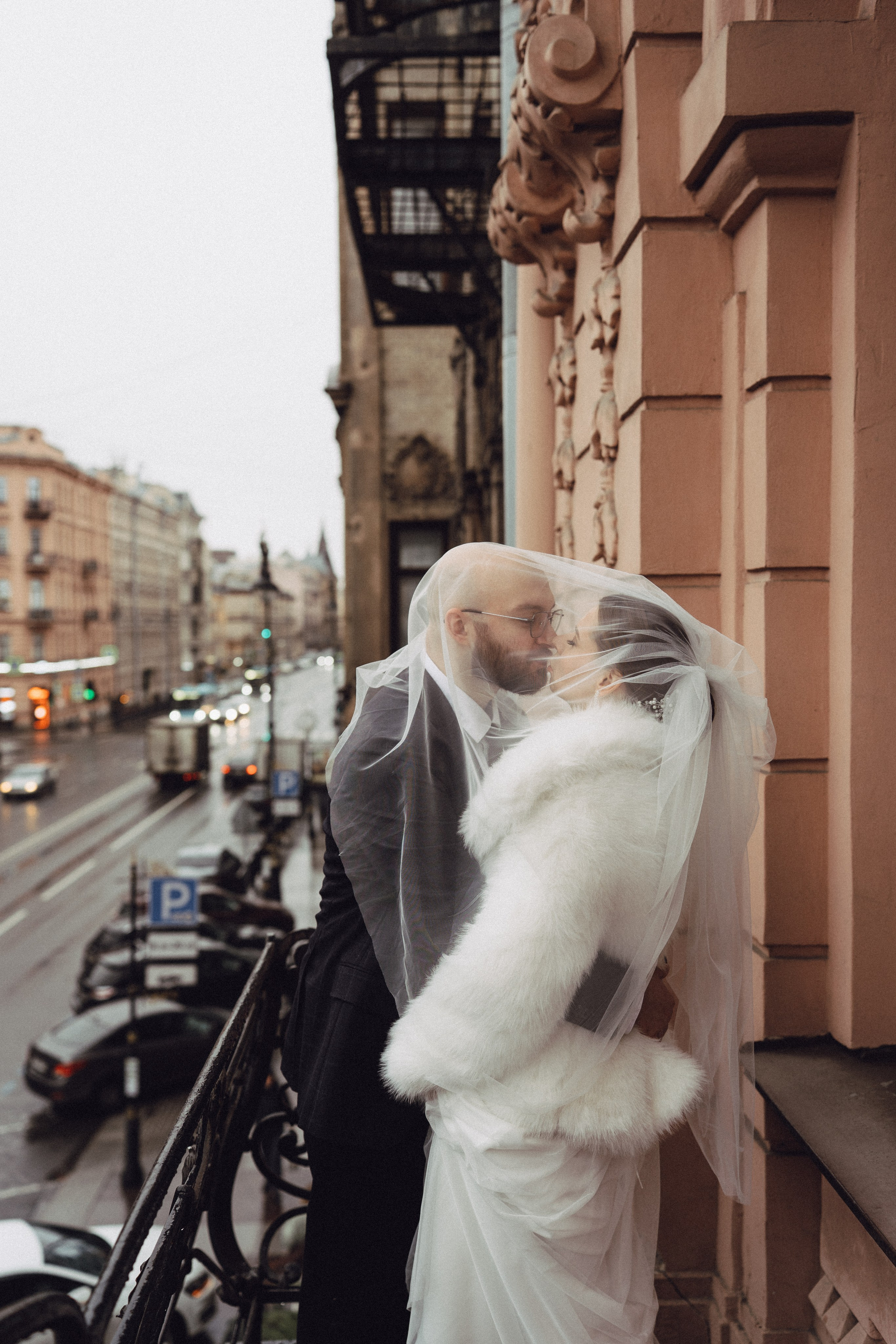 СВАДЕБНАЯ СЬЕМКА ВО ВТОРОМ ДВОРЦЕ (ДЕКАБРЬ) ТАКЖЕ СЬЕМКА В СТУДИИ НА ЧЕРНЫШЕВСКОЙ. Профессиональный фотограф, Санкт-Петербург — Виктория Богомолова