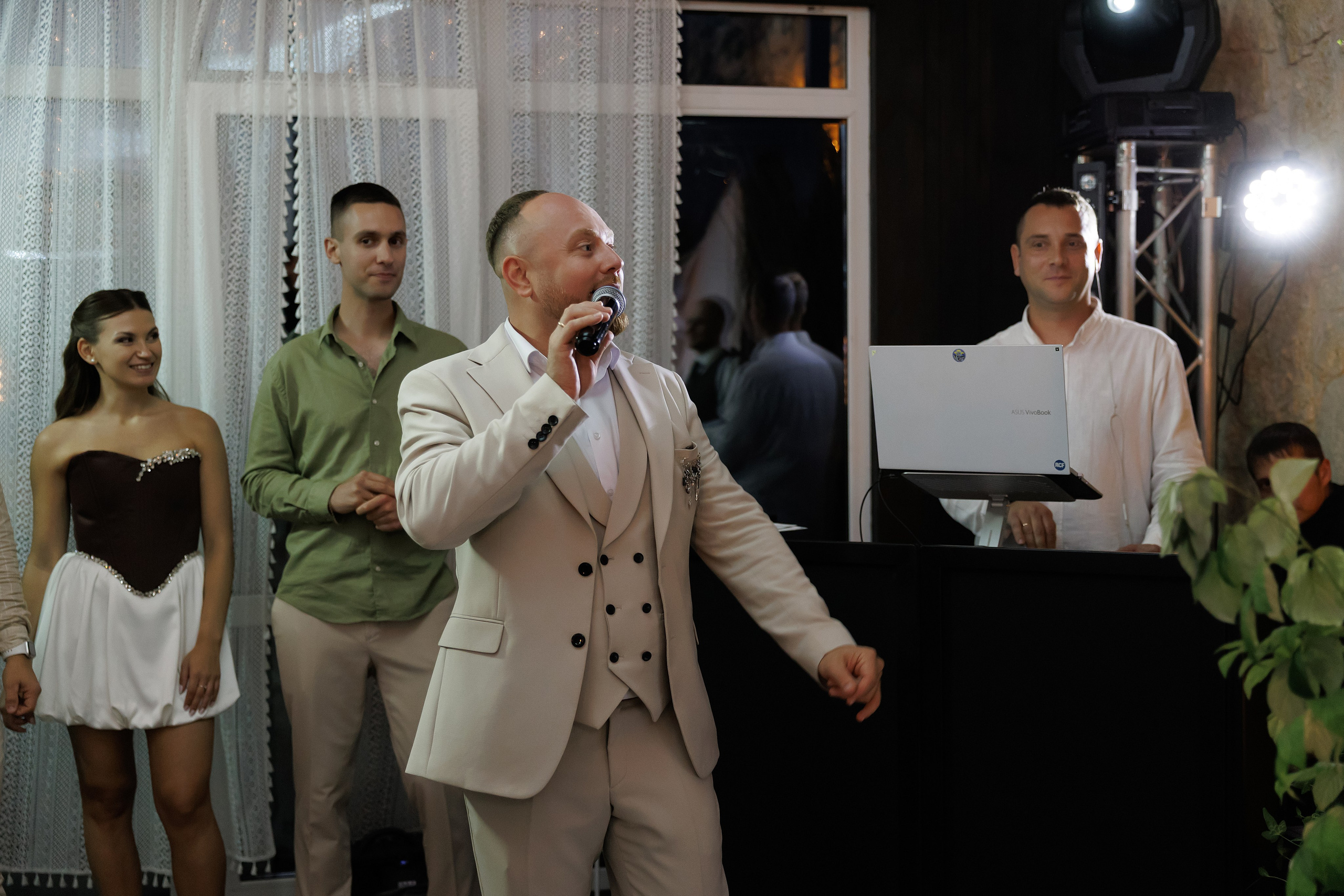 Ирина и Роман. Свадебный фотограф в Пскове и Санкт-Петербурге | Анна Голикова