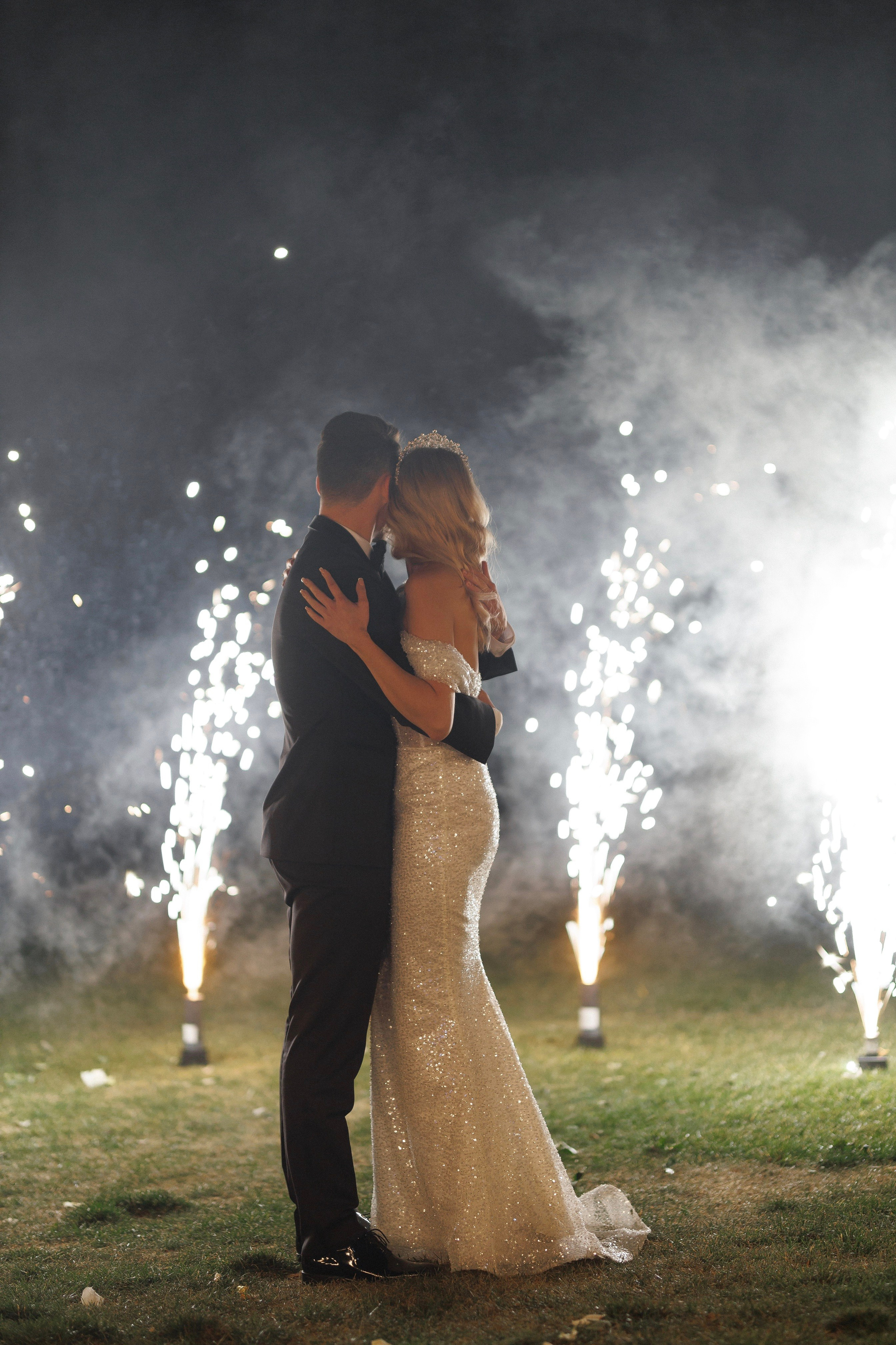 ···. Свадебный фотограф в Санкт-Петербурге Александра Чукавина
