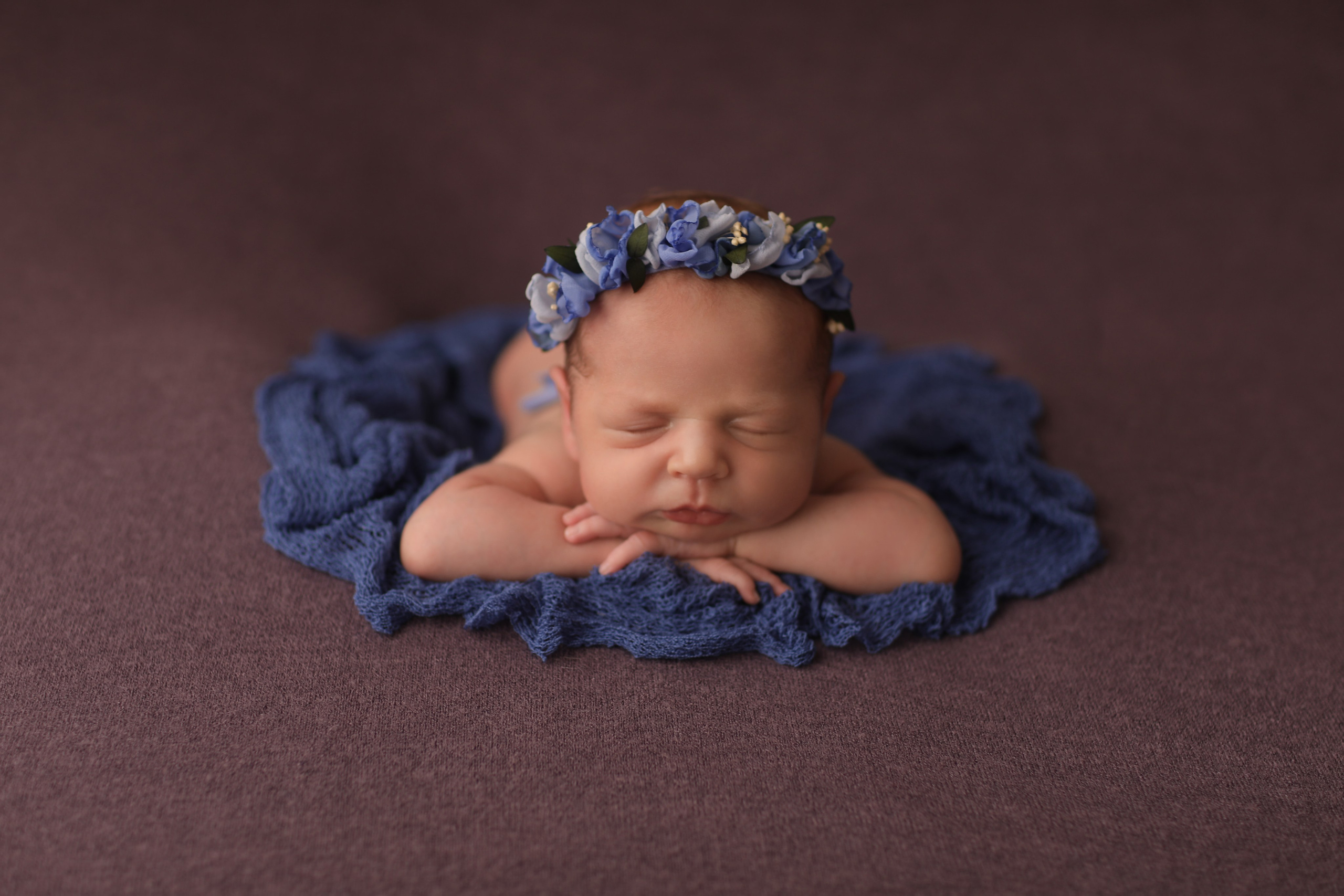 PH @anna_molodykh_newborn.almaty. Retoucher Aleksmokh