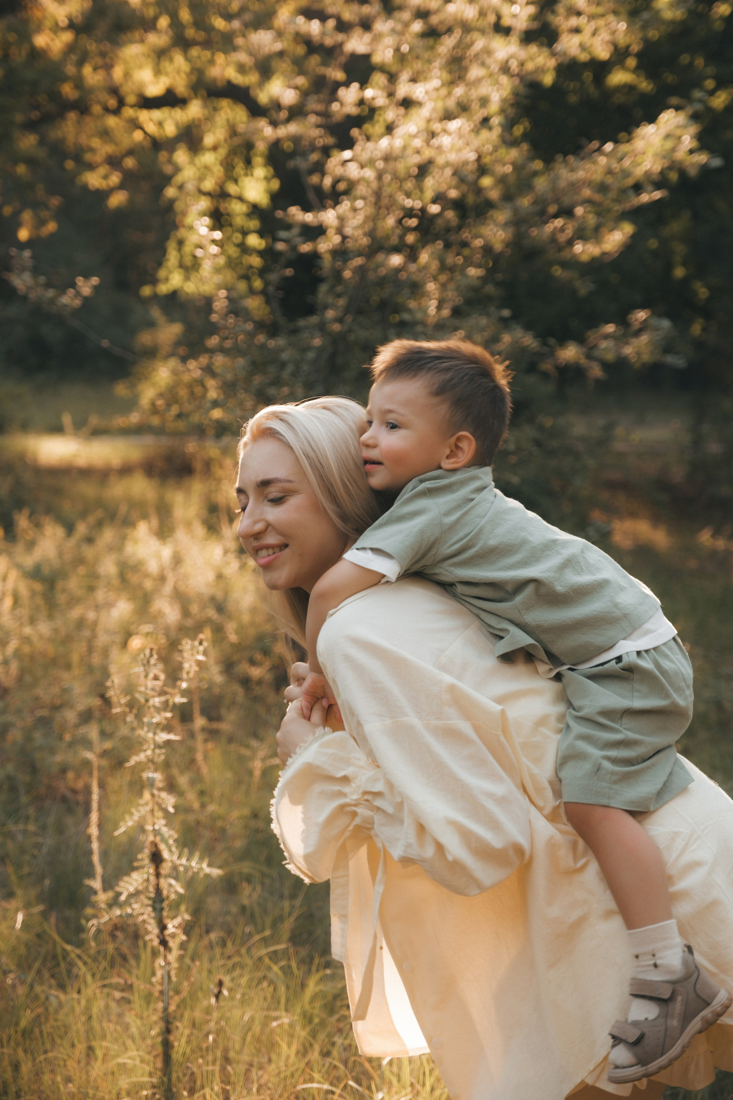 Вика, Дима и Мирон. Свадебный и семейный фотограф в Волгограде