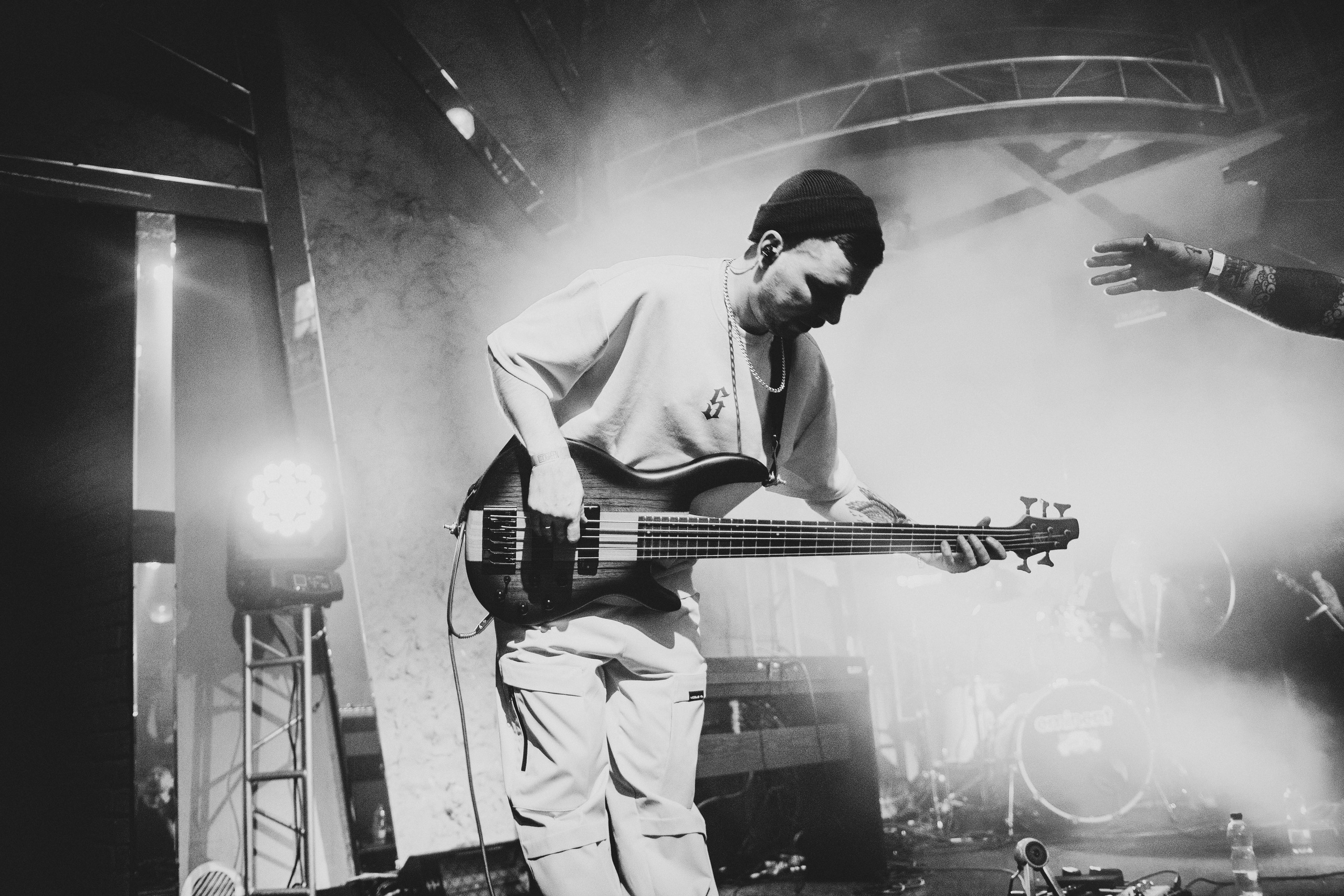 Дэммит Томаз. Фотограф для музыкантов, фотограф на концерт, концертный фотограф, съемка концерта, бэкстейдж фотограф