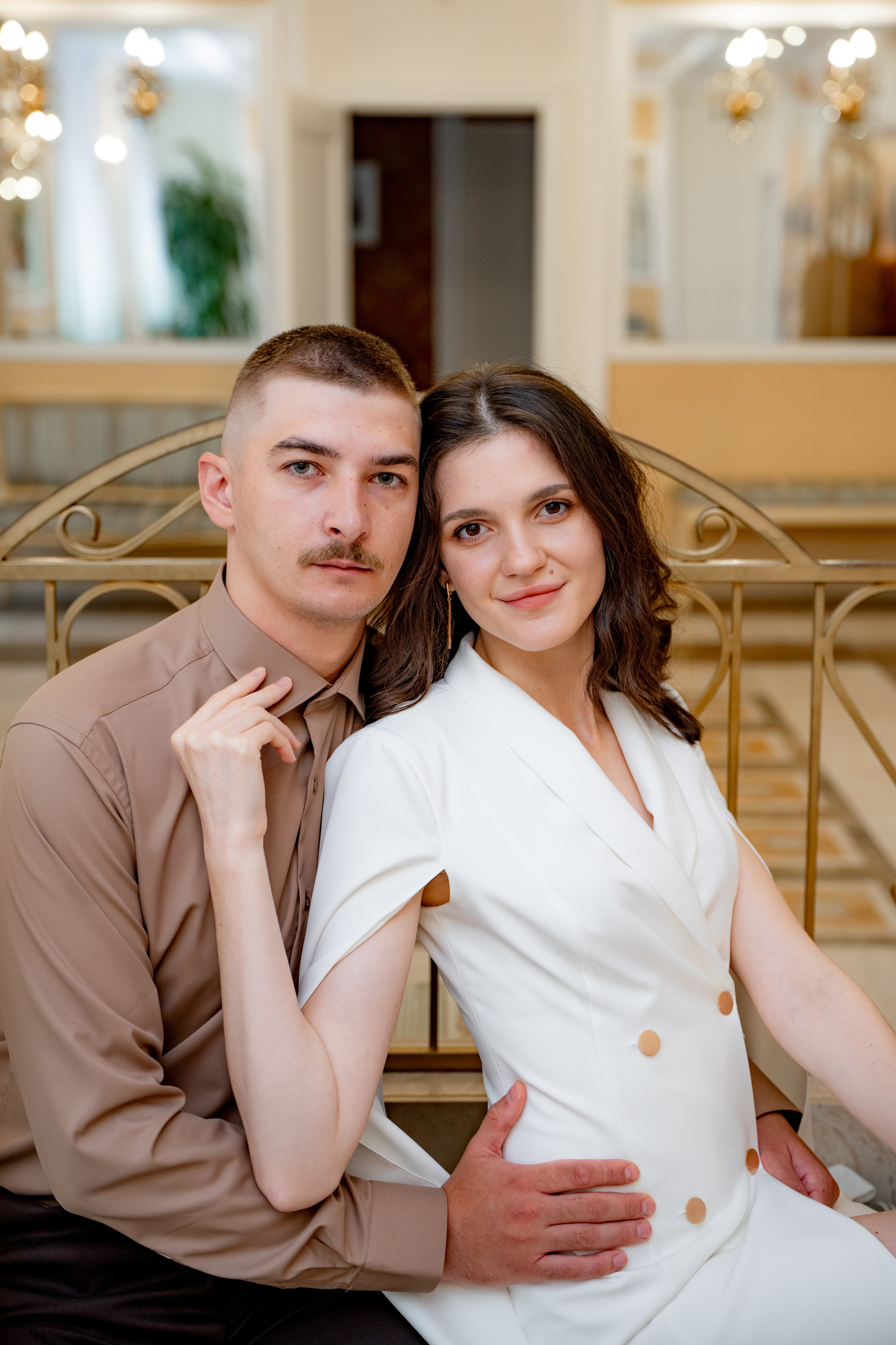 Свадебные фотосессии во дворцах и ЗАГСах Санкт- Петербурга. Свадебный фотограф Александр Невский в Санкт-Петербурге