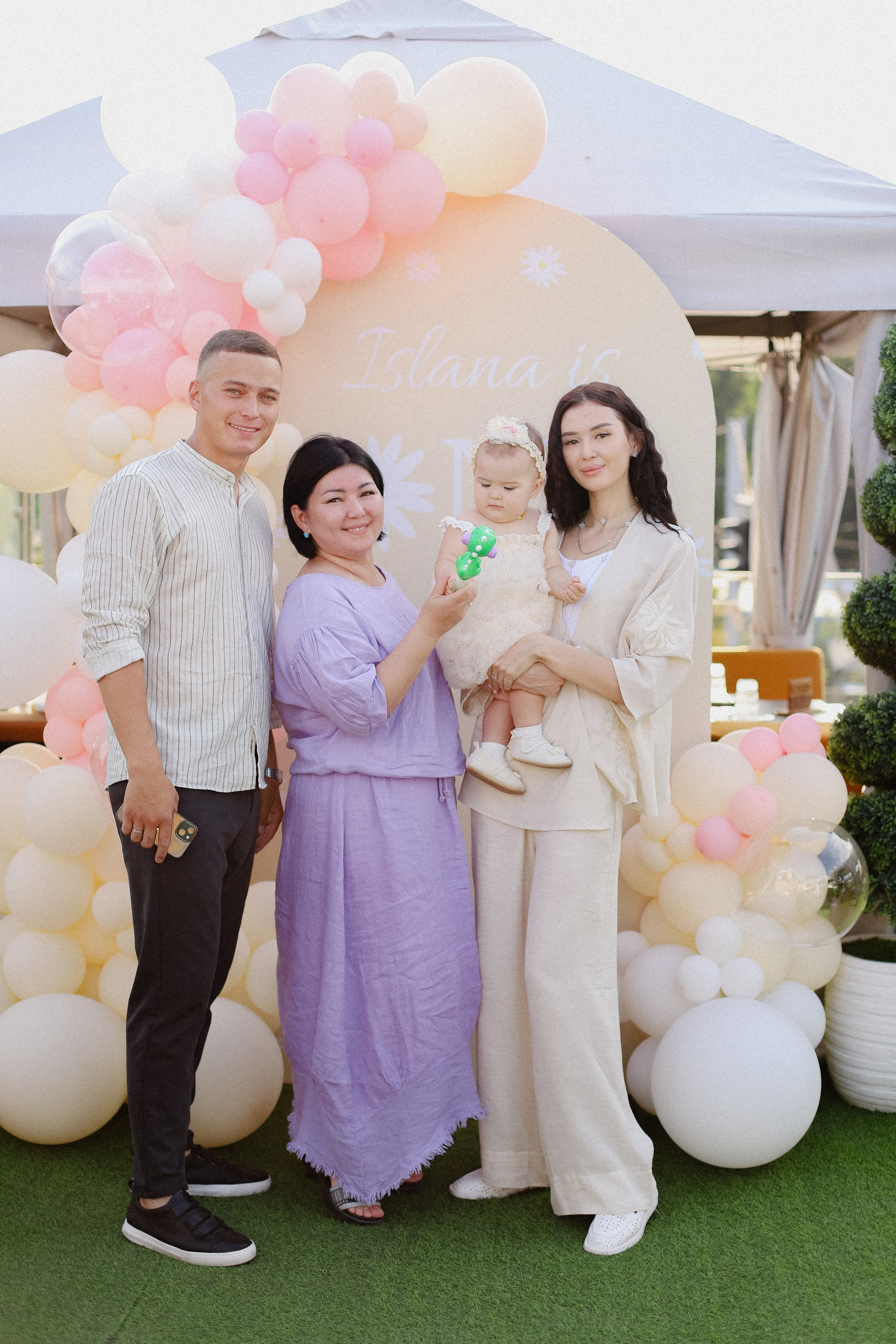 Исламе 1 год. Фотограф в Алматы и Москве Даша Пушкина