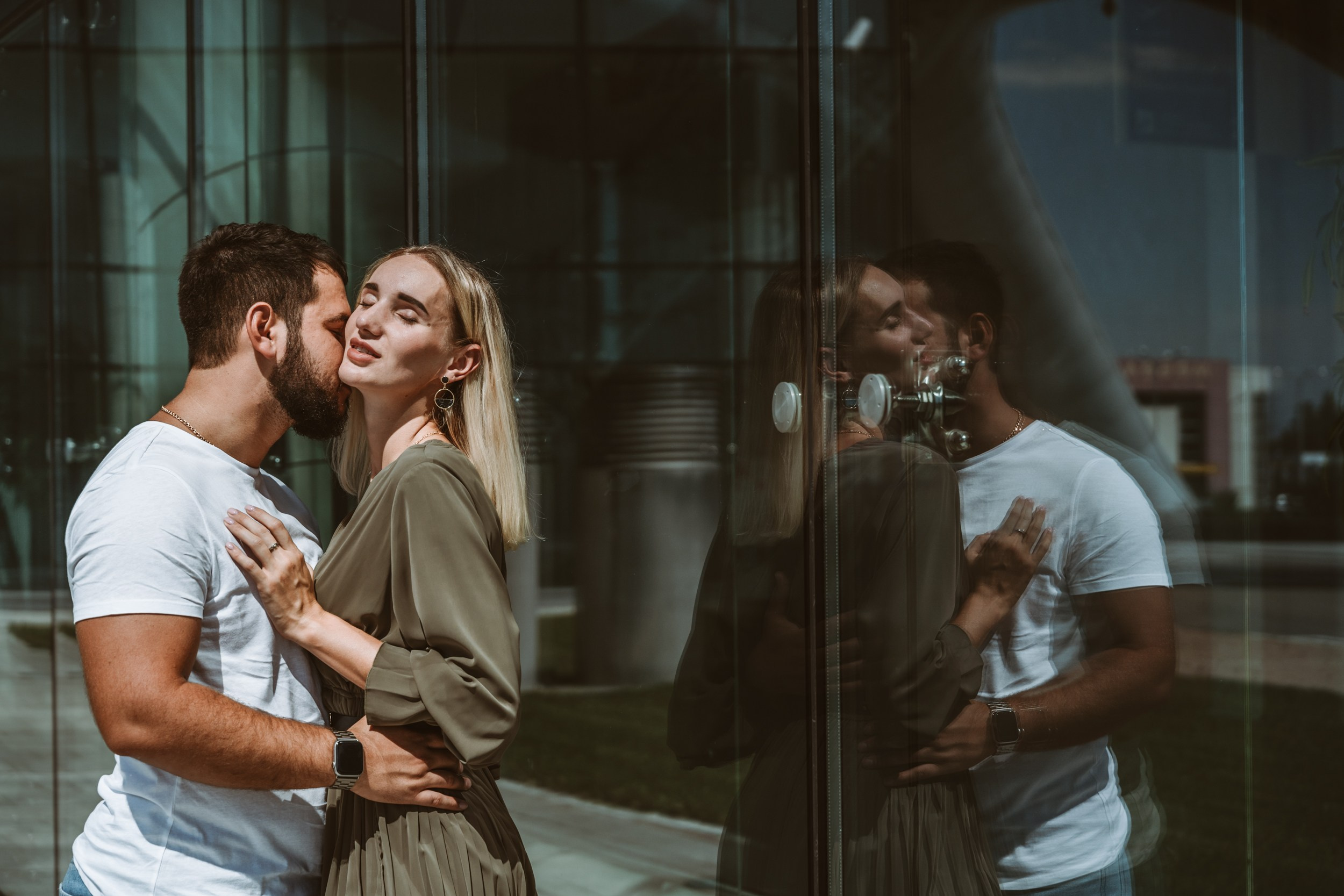 Лав стори фотограф Санкт-Петербург. Свадебный, семейный, портретный, репортажный фотограф в Санкт-Петербурге