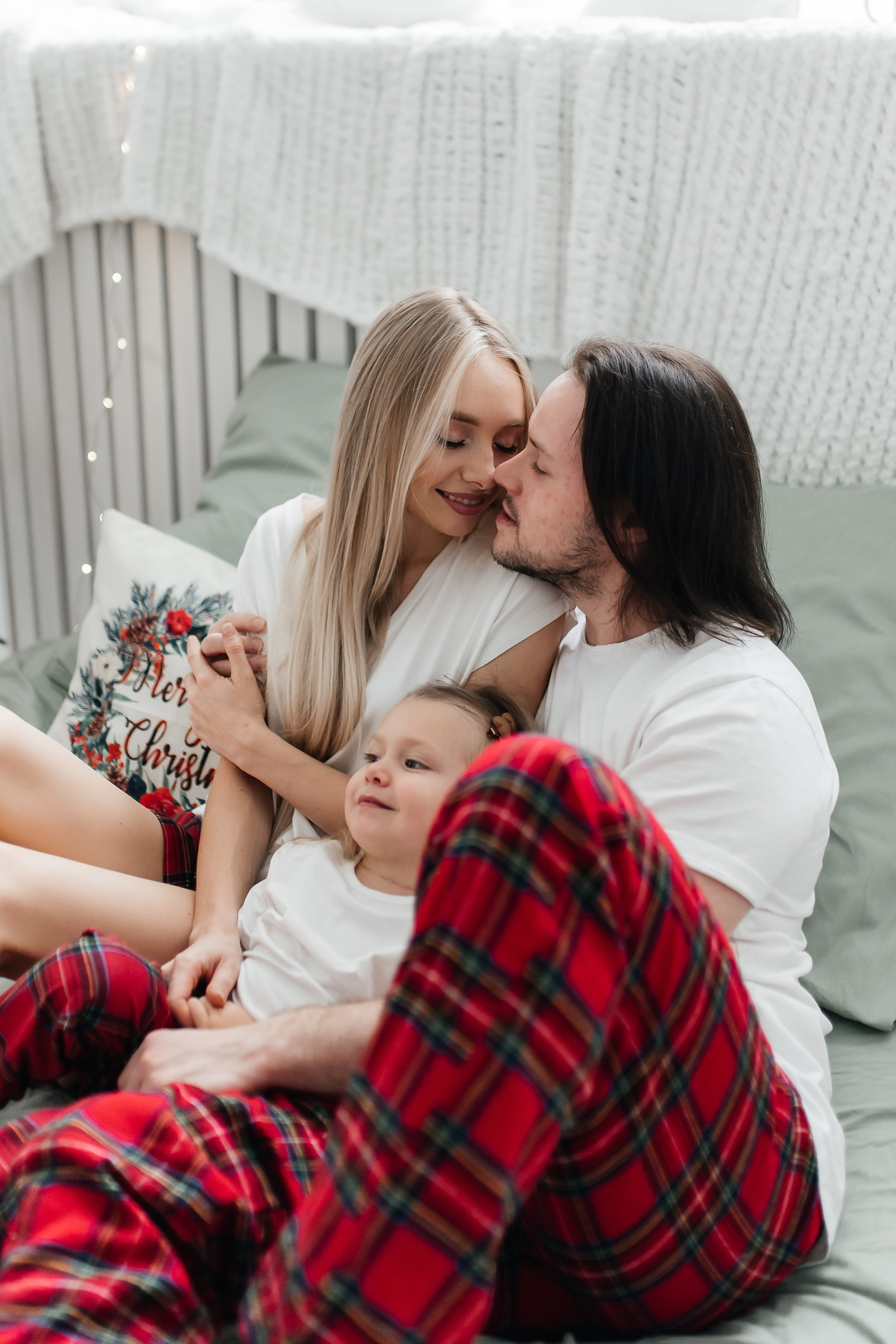 Мама, папа, дочь (пижамы). Фотограф в Дзержинске Наташа Баева