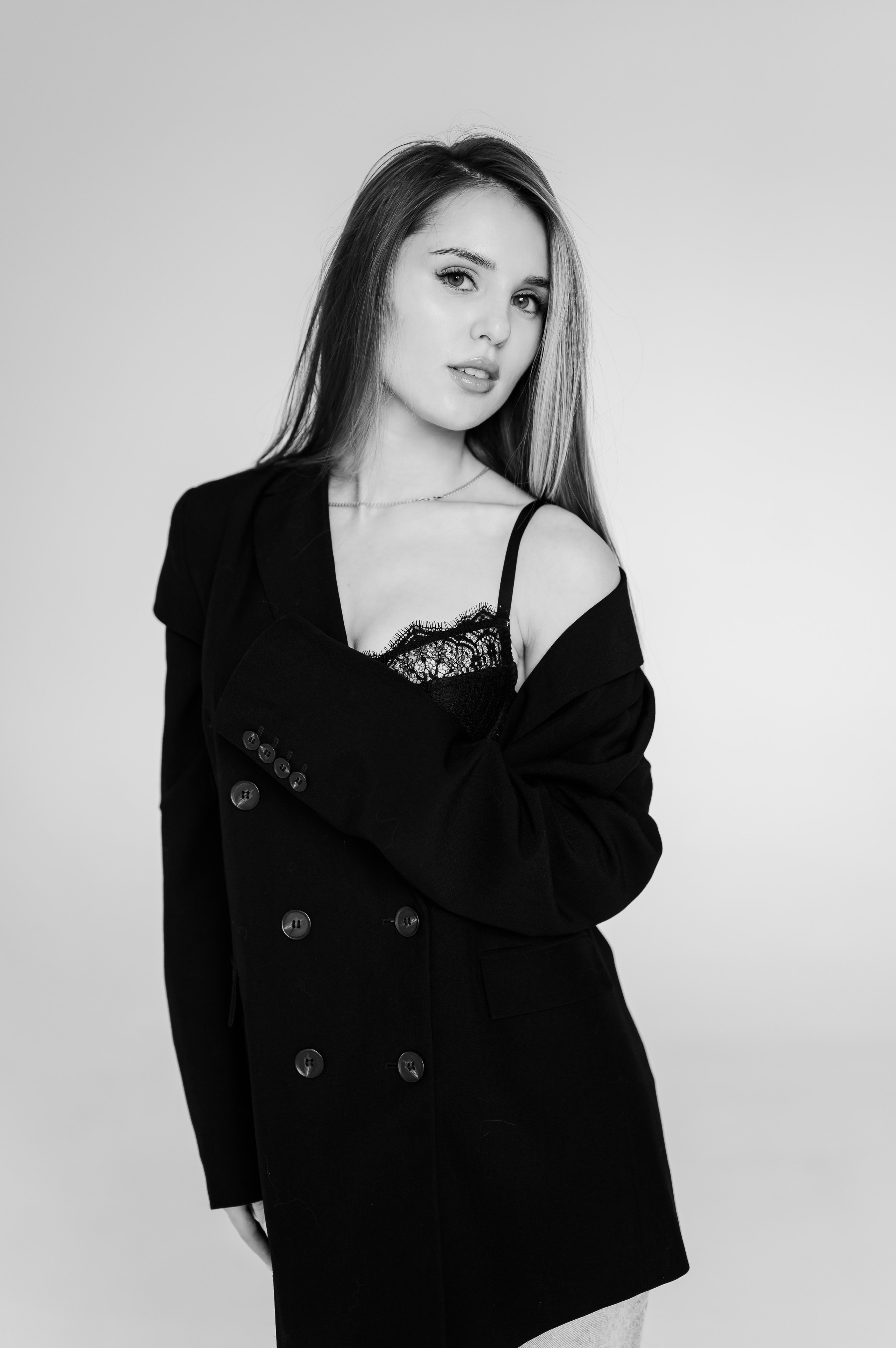 Алина, съемка на циклораме. Свадебный и семейный фотограф Евгения Кононова