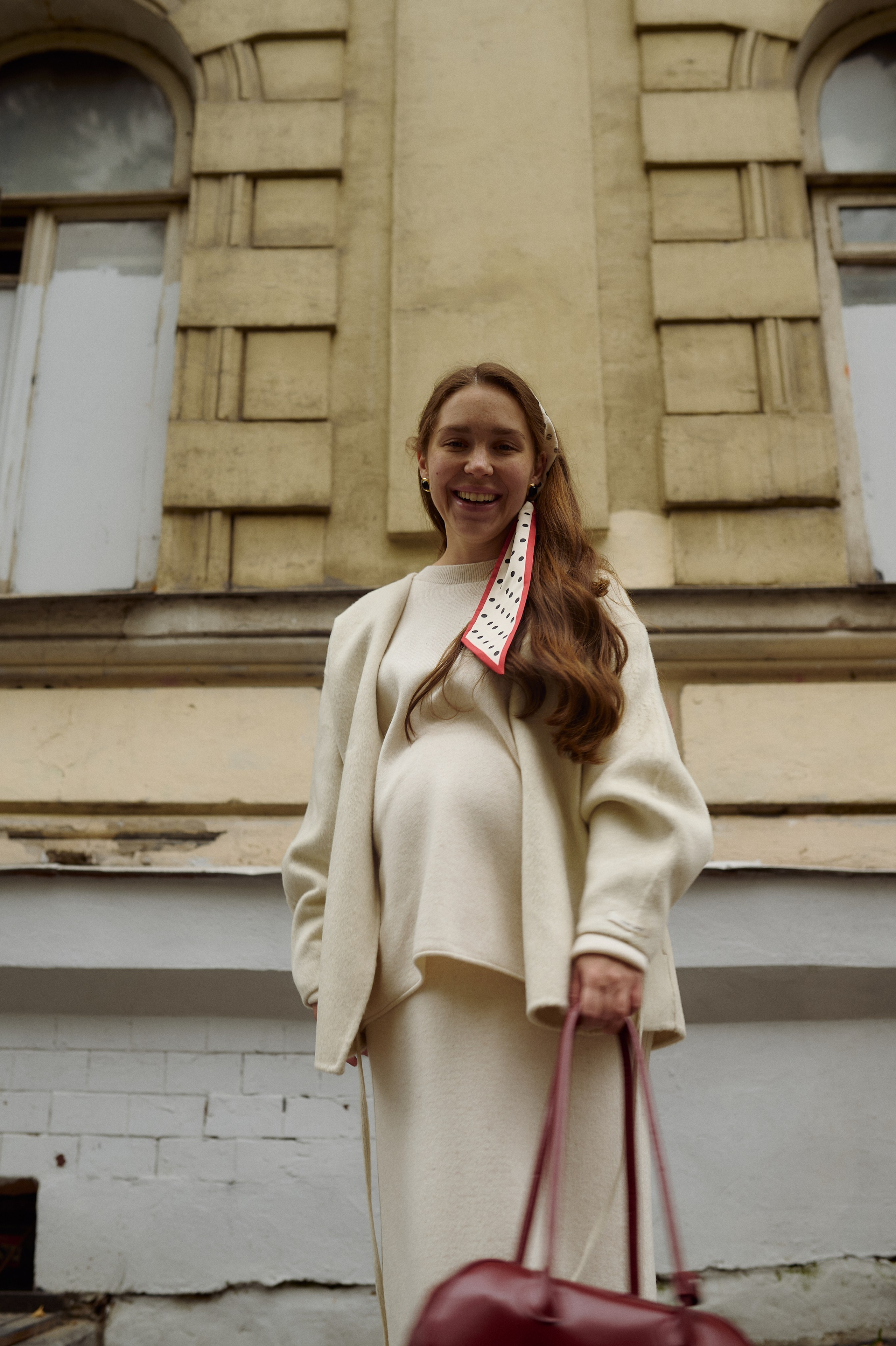 Оля на прогулке по городу. Семейный и свадебный lifestyle-фотограф в Москве Мария Петрова