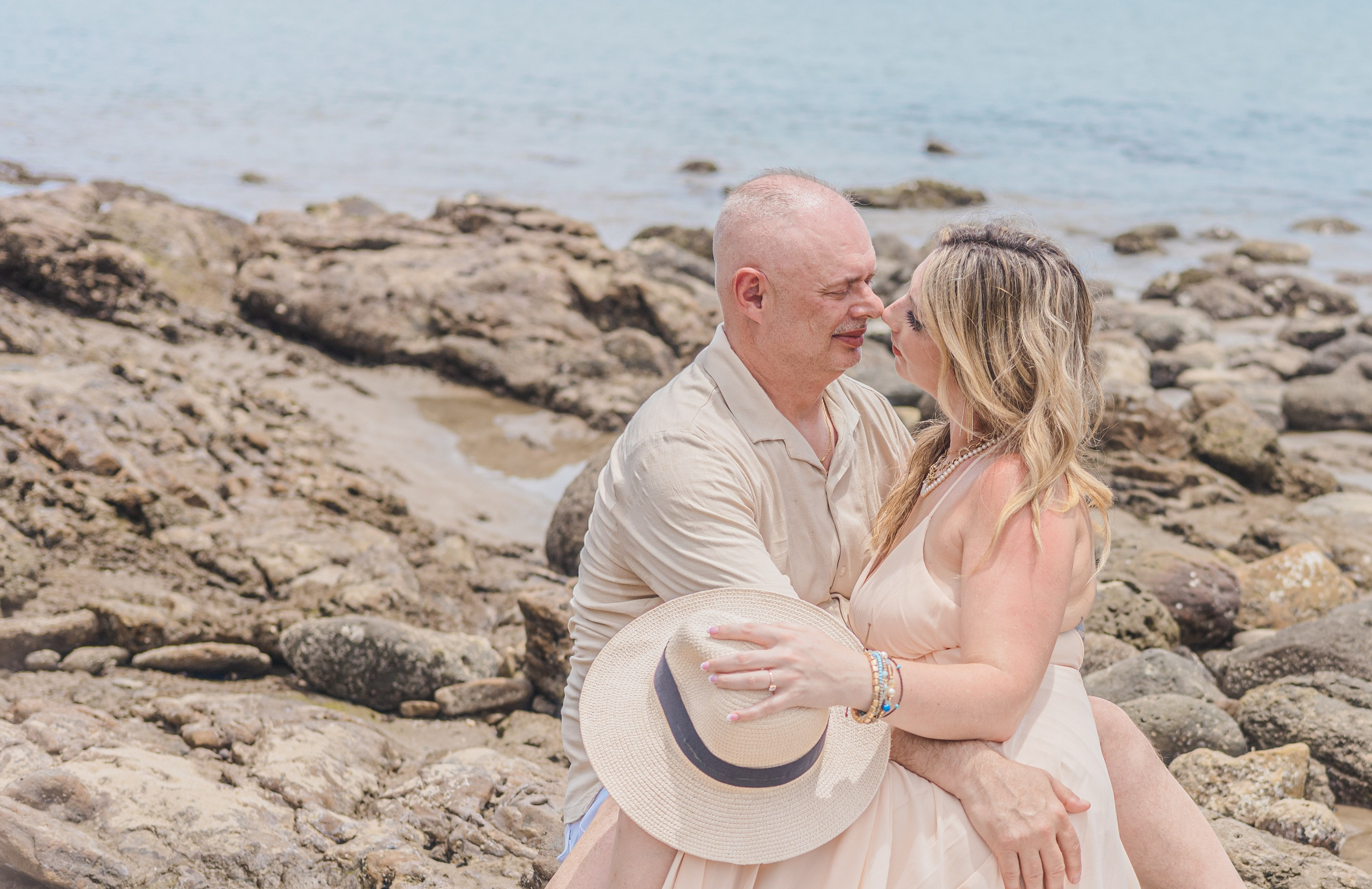Jerry& Whitney sun and ocean. Family, portrait, content photo in Costa Rica Evgeniya Besprozvannykh