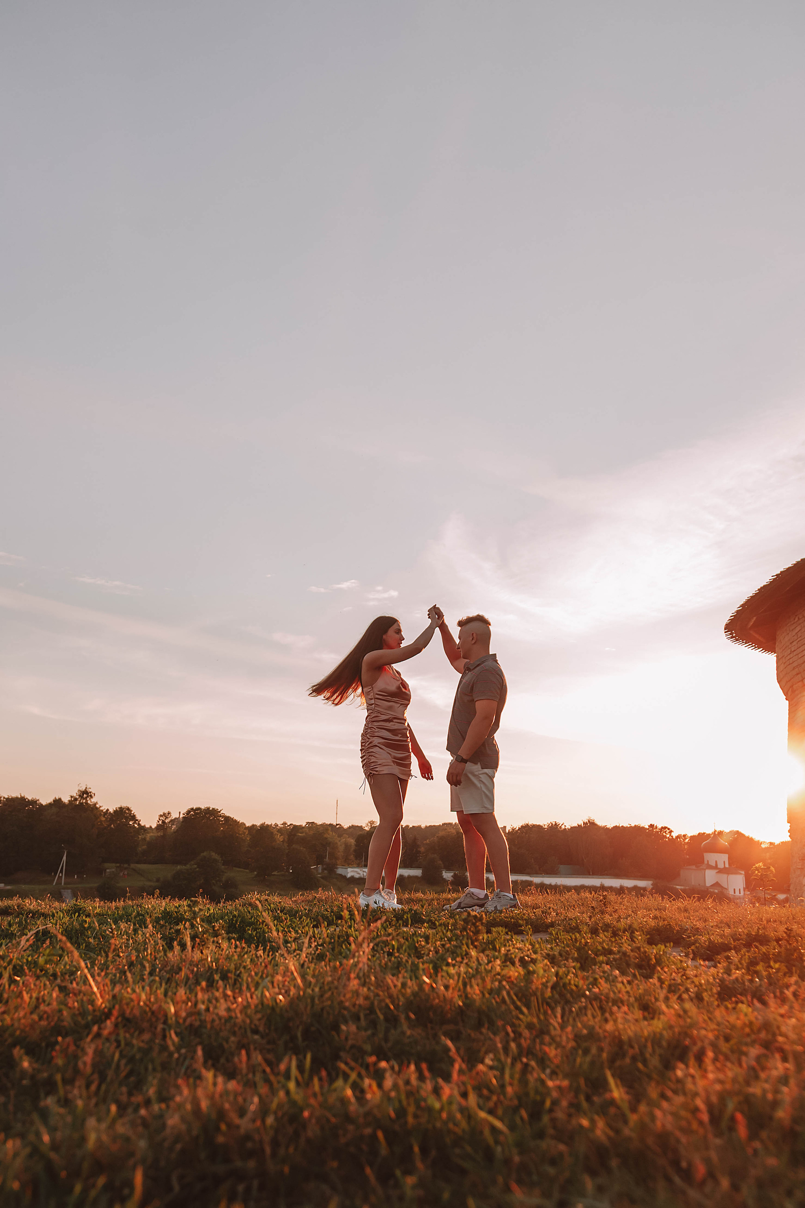 Прогулка на закате. Свадебный фотограф в Пскове и Санкт-Петербурге | Анна Голикова