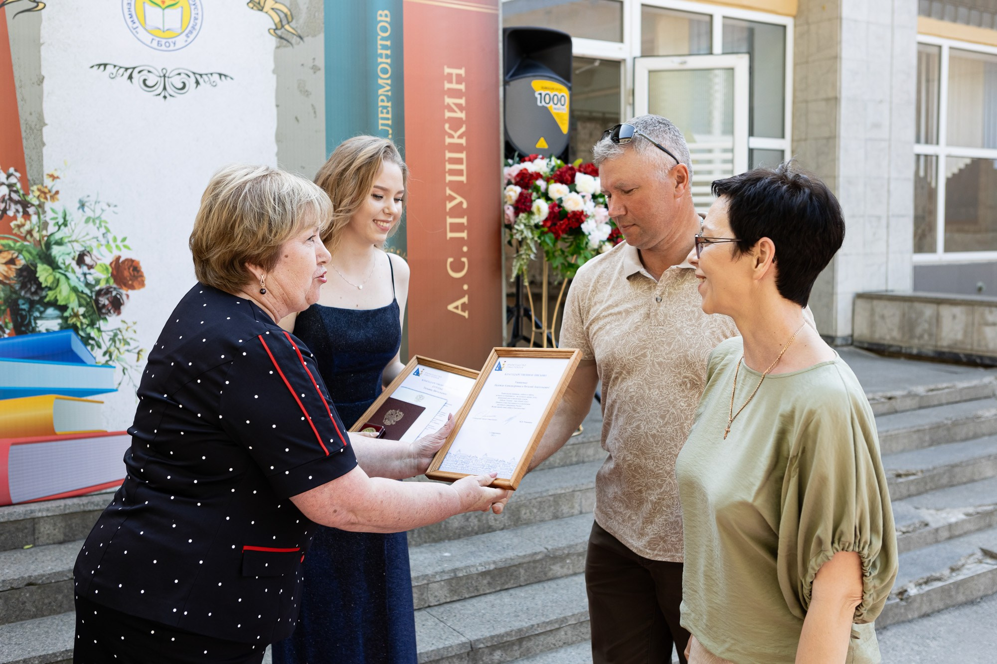 Фотосъёмка выпускного в школе. Свадебный фотограф, фотосъемка в Крыму, Севастополе, Симферополе, Ялте