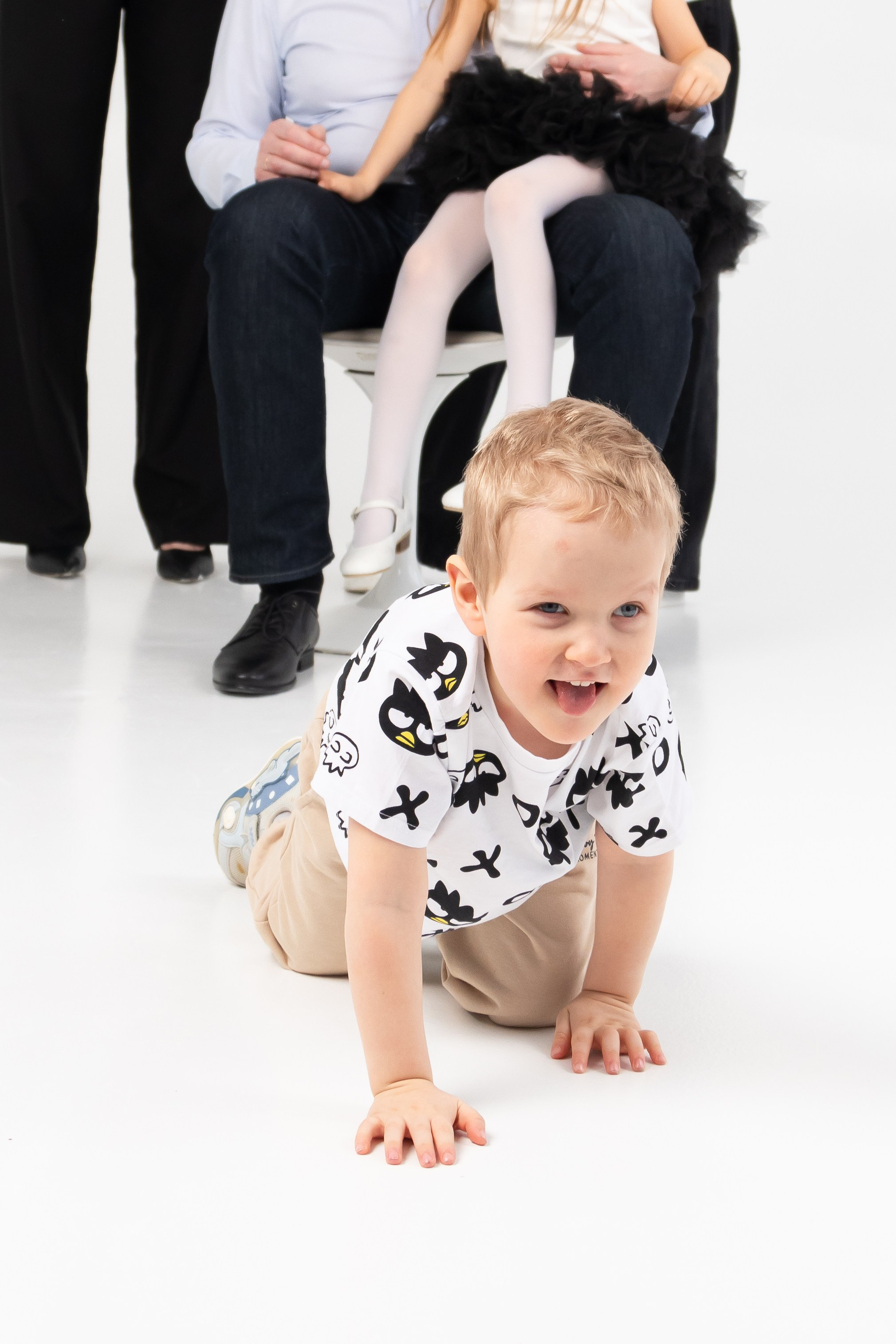 Давыдовых много не бывает! Семейная фотосессия в студии. Фотограф в Екатеринбурге Пойгина Елена