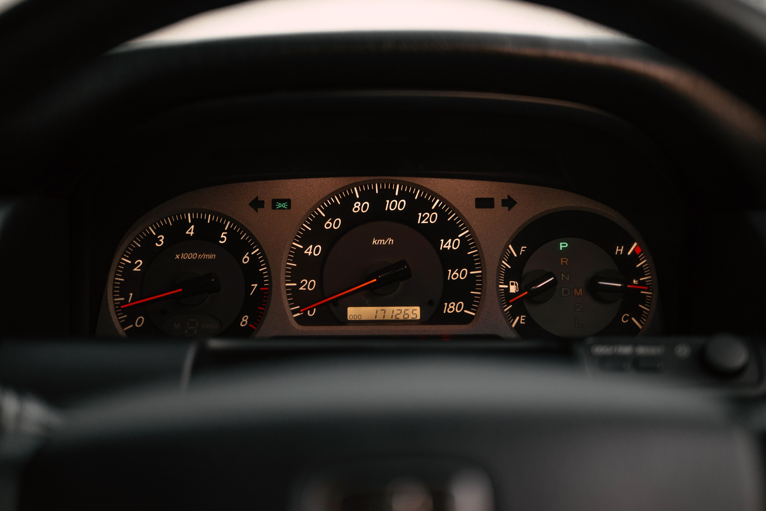 Toyota Crown Estate Athlete V JZS171W. DeLorein