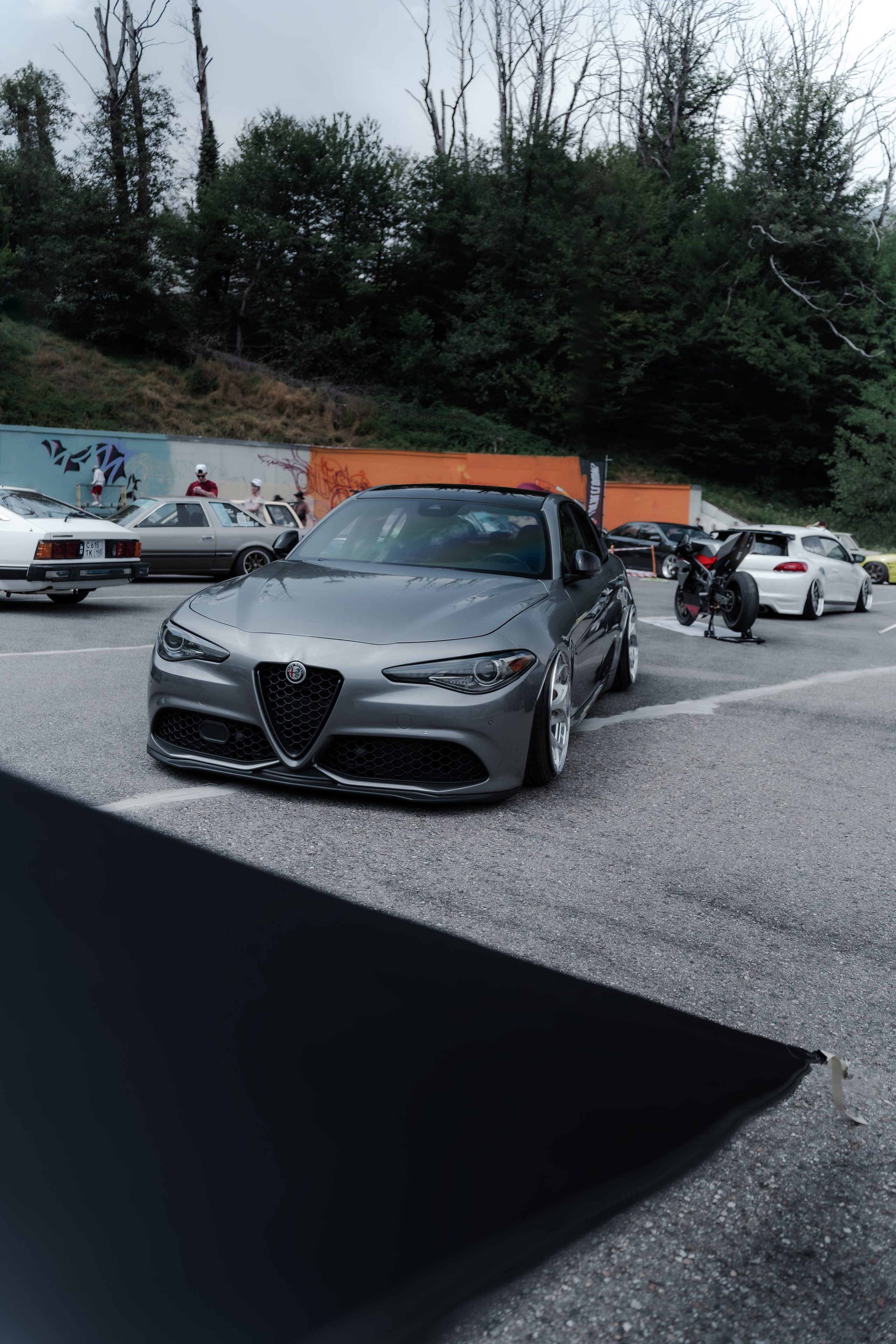 //GROUNDED2025. Автомобильный фотограф